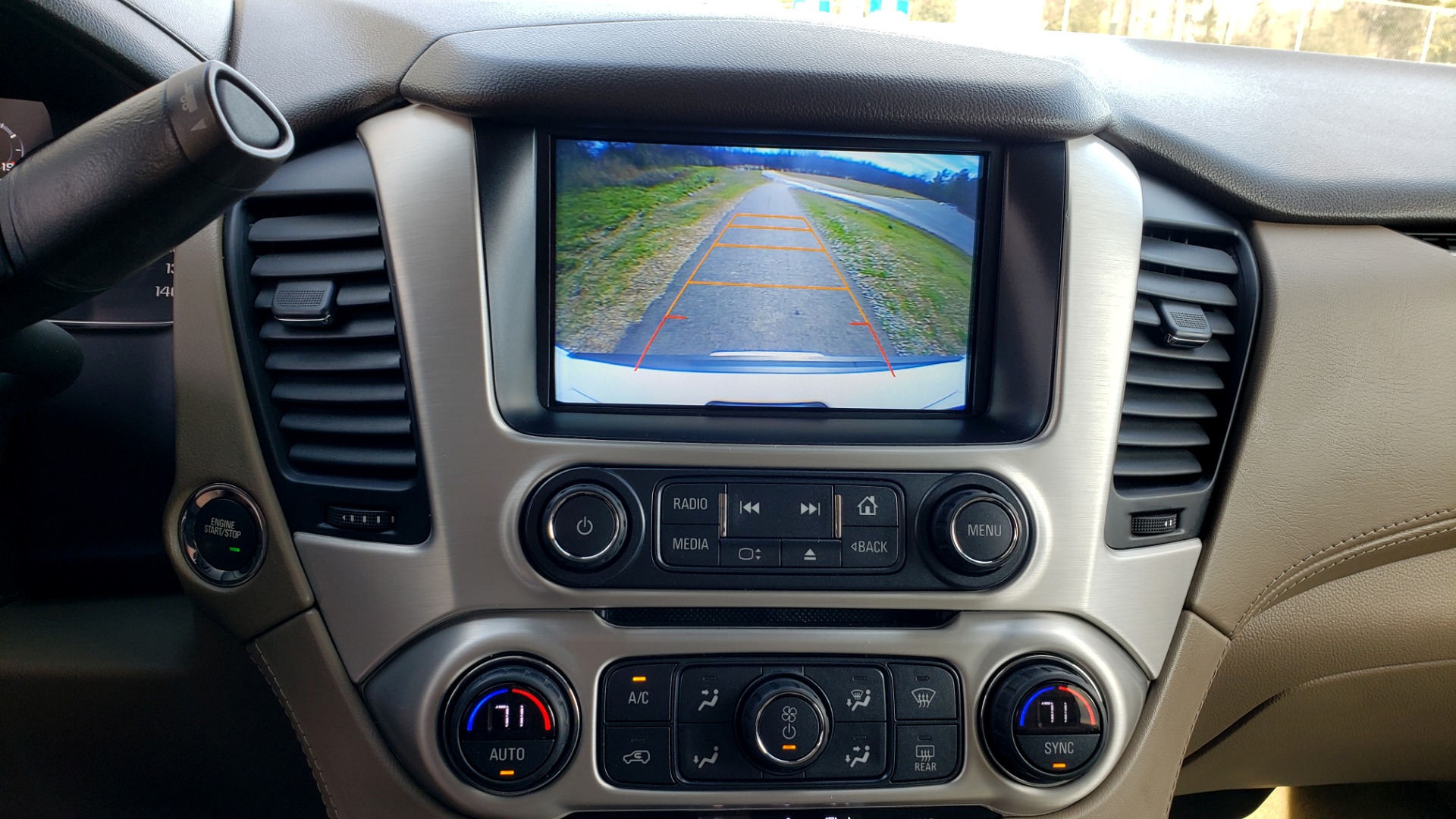 Used 2017 GMC YUKON SLT 4WD / NAV TOUCH SCREEN / BOSE / REARVIEW / 3-ROW for sale Sold at Formula Imports in Charlotte NC 28227 50
