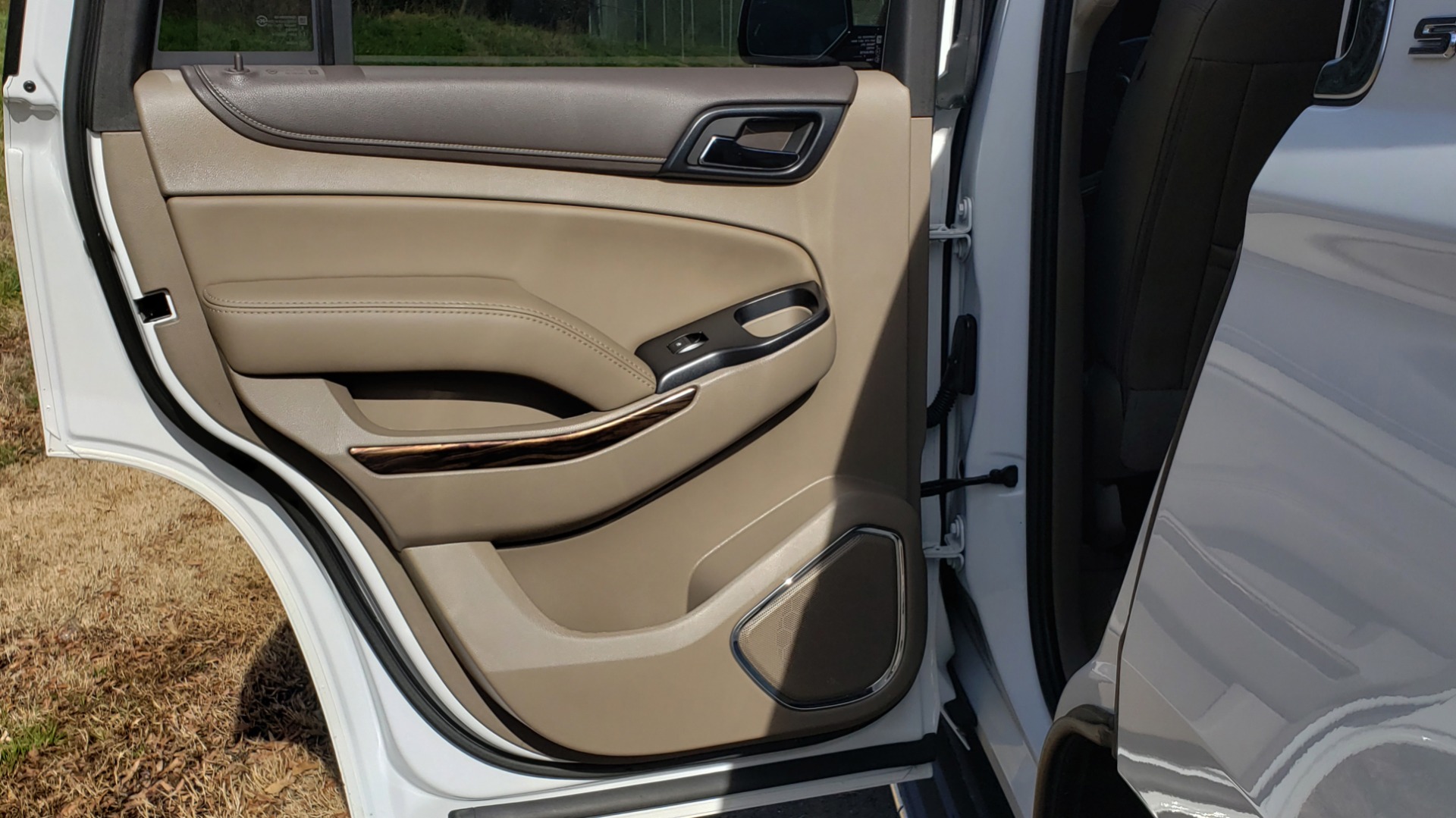 Used 2017 GMC YUKON SLT 4WD / NAV TOUCH SCREEN / BOSE / REARVIEW / 3-ROW for sale Sold at Formula Imports in Charlotte NC 28227 61