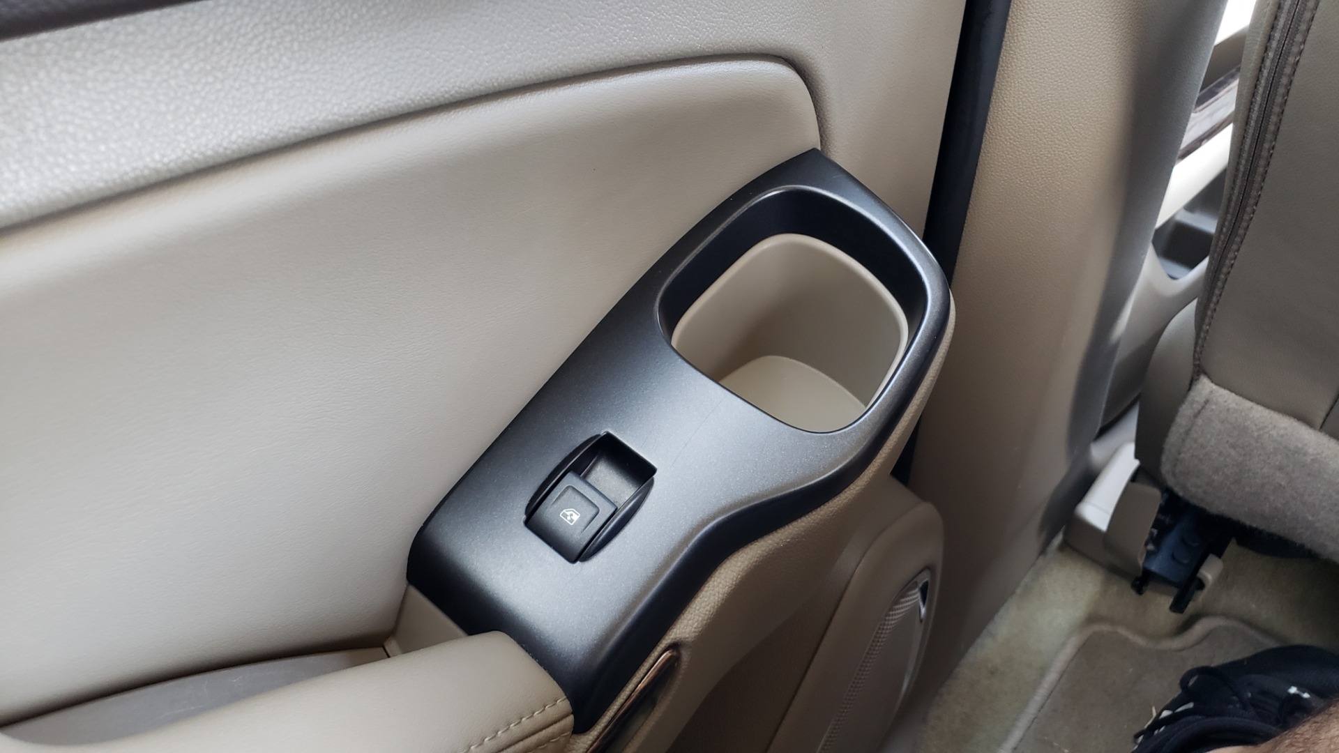 Used 2017 GMC YUKON SLT 4WD / NAV TOUCH SCREEN / BOSE / REARVIEW / 3-ROW for sale Sold at Formula Imports in Charlotte NC 28227 64