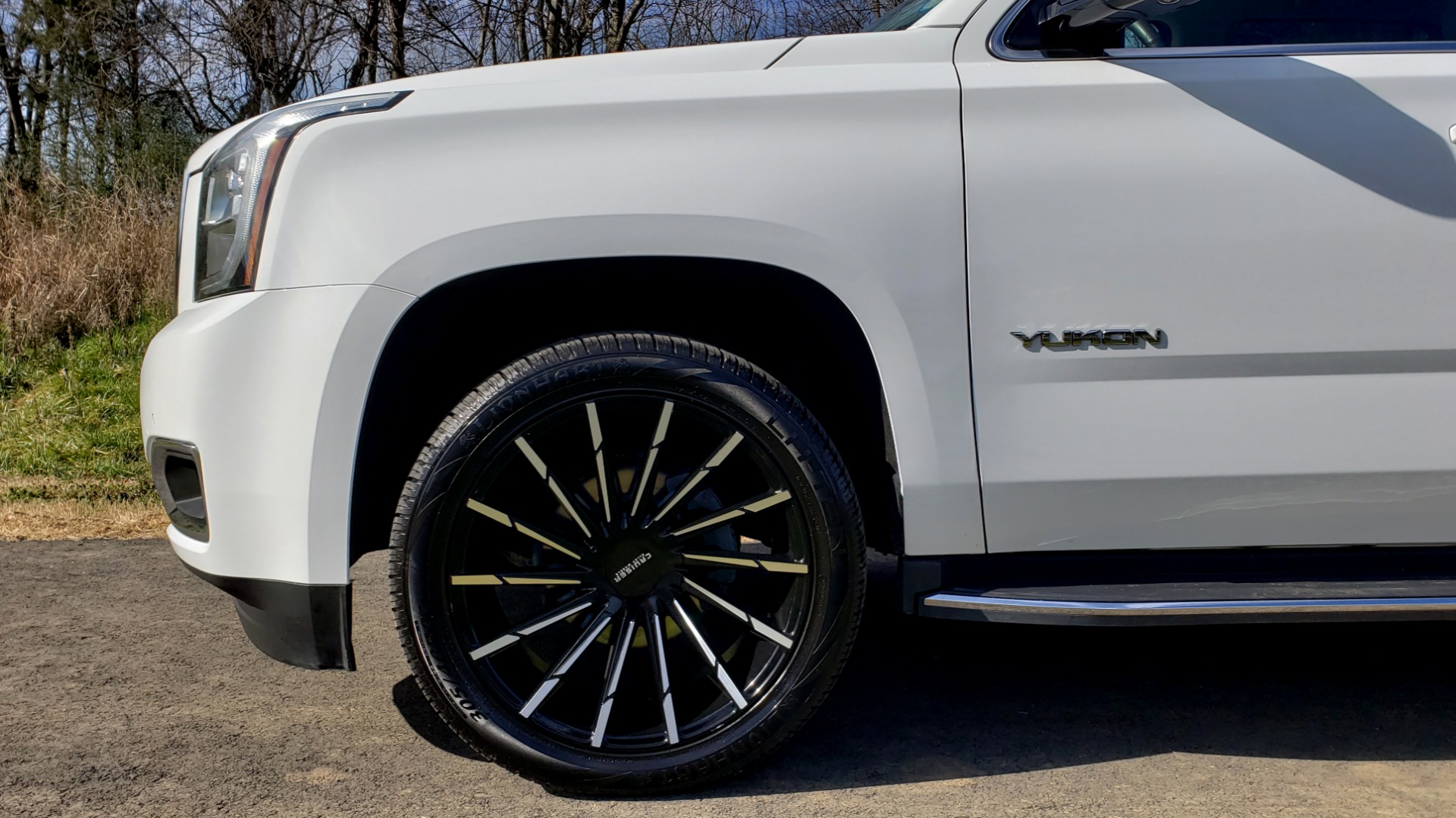Used 2017 GMC YUKON SLT 4WD / NAV TOUCH SCREEN / BOSE / REARVIEW / 3-ROW for sale Sold at Formula Imports in Charlotte NC 28227 7