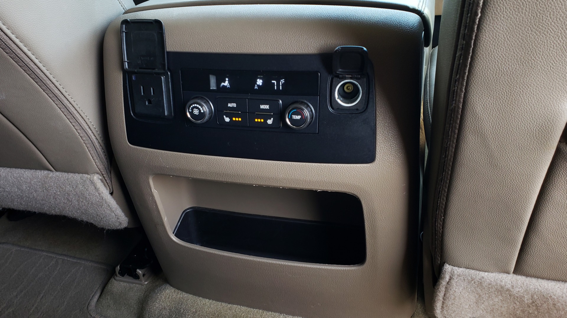 Used 2017 GMC YUKON SLT 4WD / NAV TOUCH SCREEN / BOSE / REARVIEW / 3-ROW for sale Sold at Formula Imports in Charlotte NC 28227 84