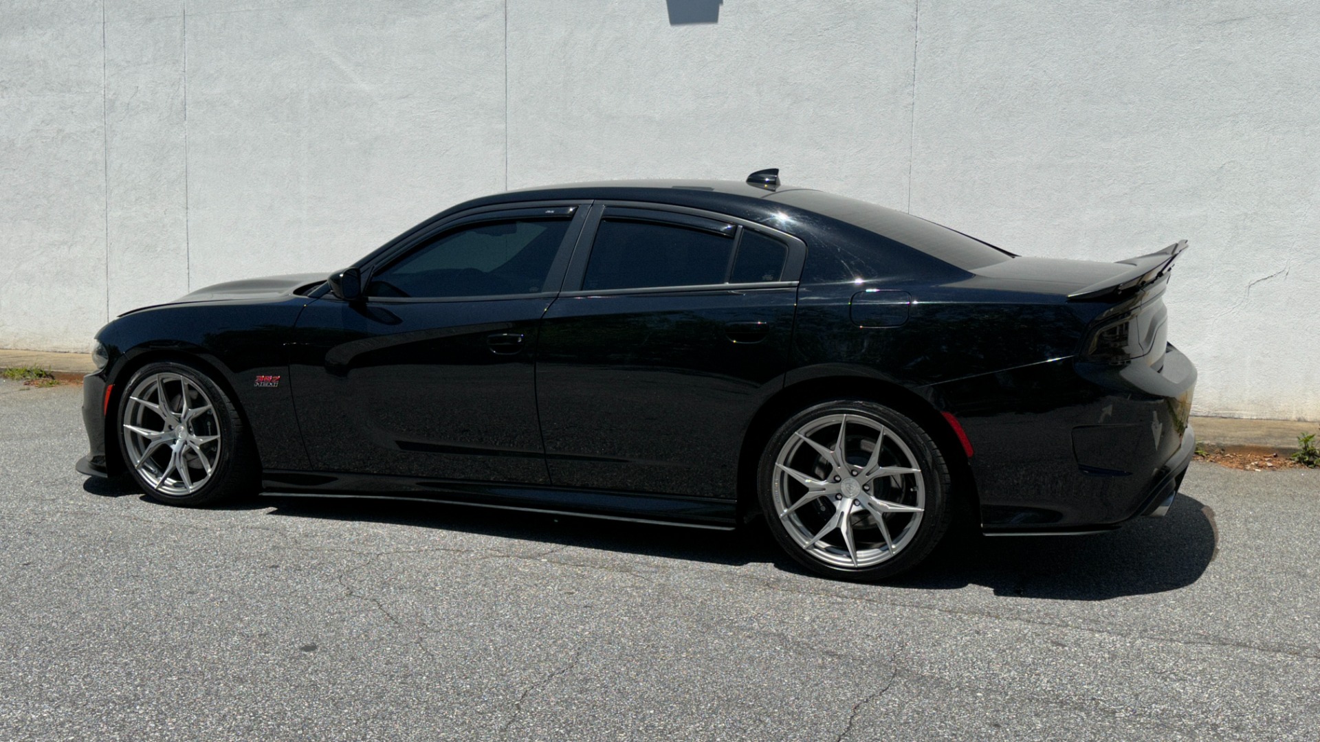 Used 2020 Dodge Charger SCAT PACK / UPGRADED WHEELS / UPGRADED AERO / CLOTH INTERIOR for sale $47,995 at Formula Imports in Charlotte NC 28227 7