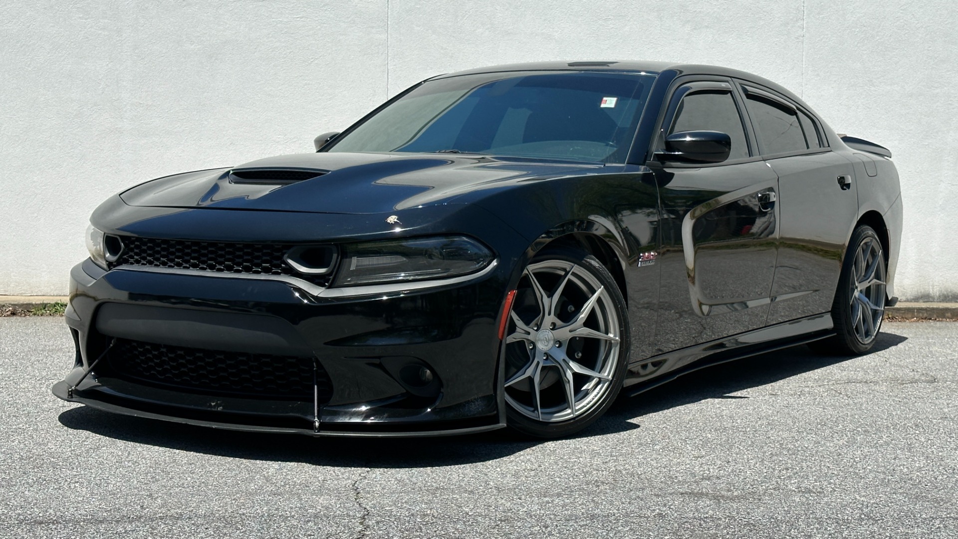 Used 2020 Dodge Charger SCAT PACK / UPGRADED WHEELS / UPGRADED AERO / CLOTH INTERIOR for sale Sold at Formula Imports in Charlotte NC 28227 1