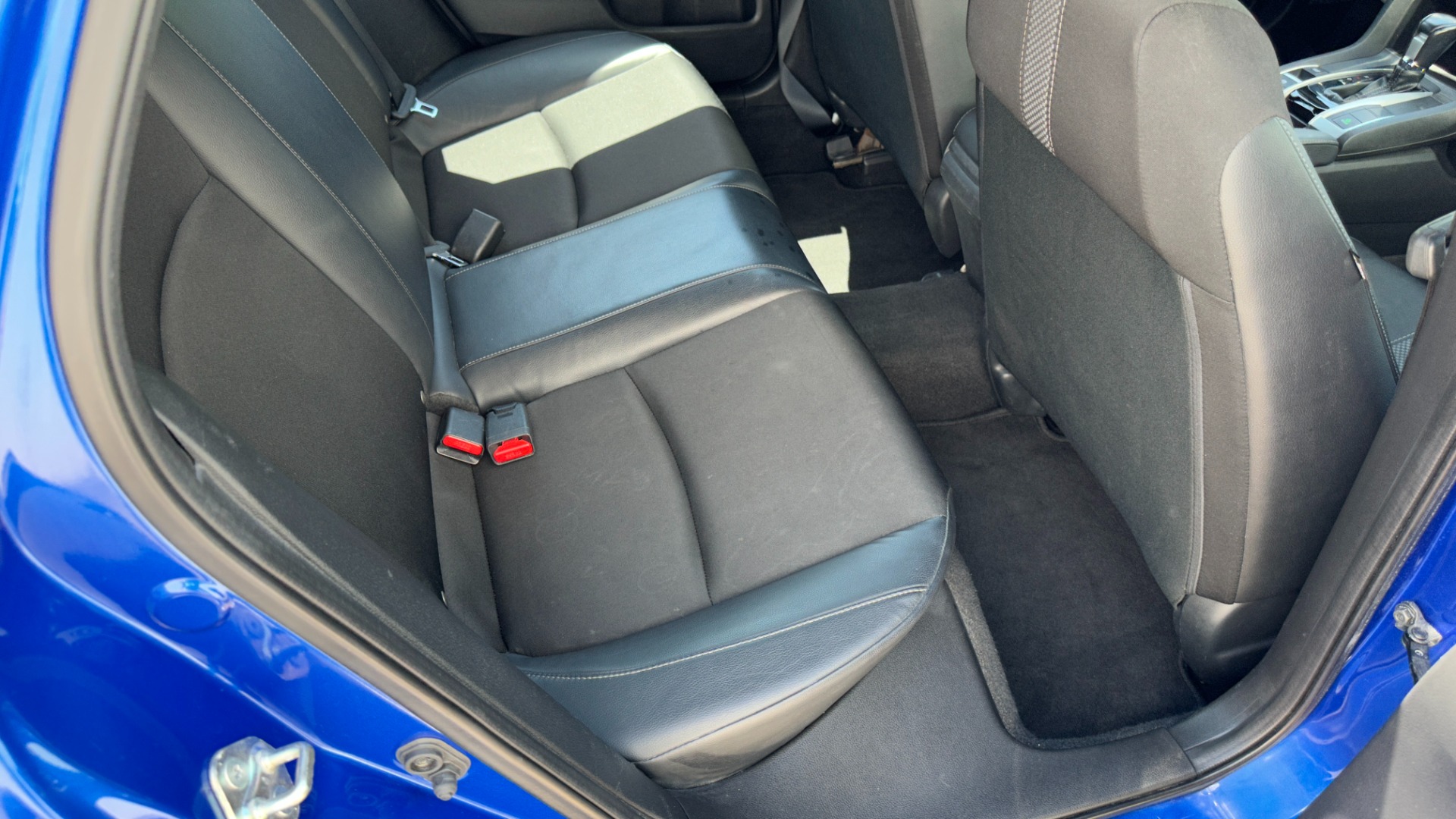 Used 2020 Honda Civic Sedan Sport for sale $25,495 at Formula Imports in Charlotte NC 28227 30