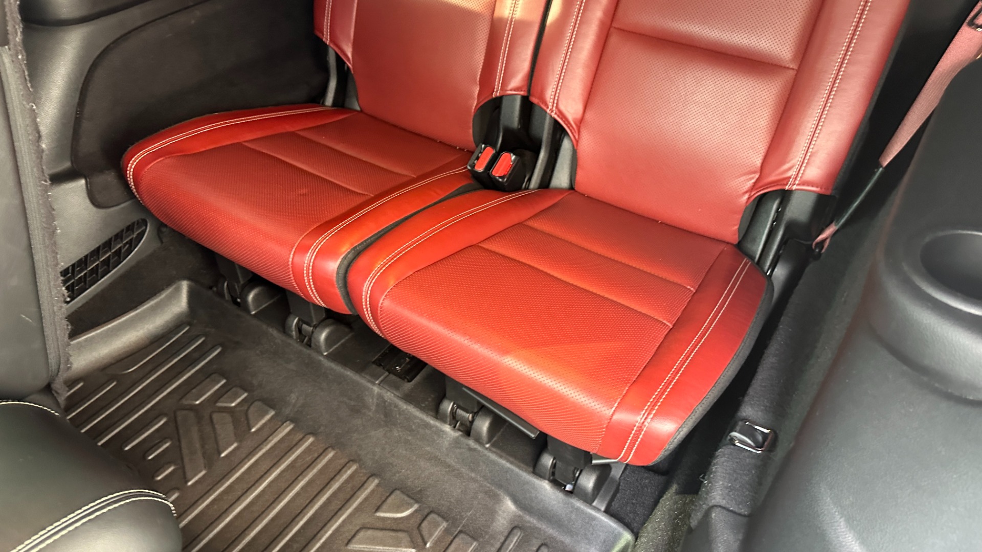 Used 2021 Dodge Durango SRT HELLCAT / CAPTAIN CHAIRS / DVD SCREENS / INTAKE / PULLEY for sale $98,495 at Formula Imports in Charlotte NC 28227 32