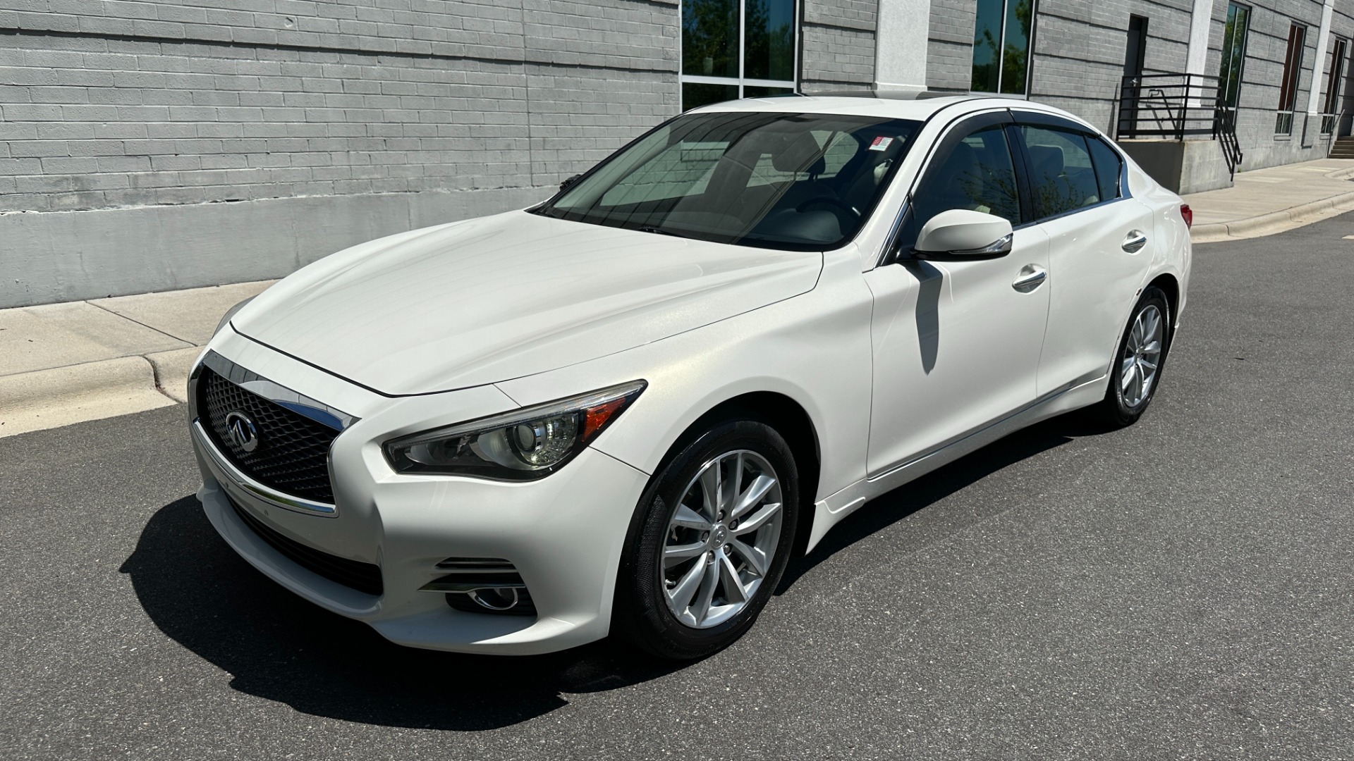 Used 2015 INFINITI Q50 AWD / PEARL PAINT / MOONROOF PKG / ALL WEATHER PKG / CARGO PKG for sale $16,995 at Formula Imports in Charlotte NC 28227 2