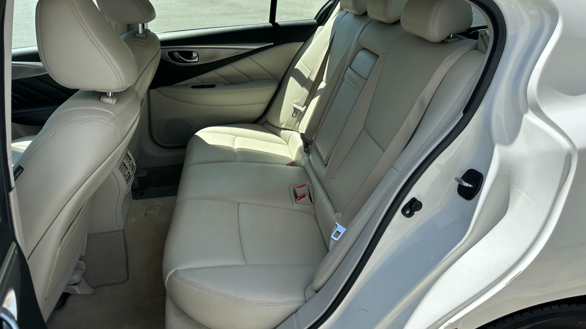 Used 2015 INFINITI Q50 AWD / PEARL PAINT / MOONROOF PKG / ALL WEATHER PKG / CARGO PKG for sale $16,995 at Formula Imports in Charlotte NC 28227 22