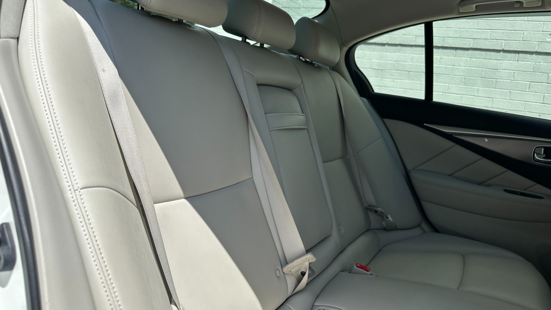 Used 2015 INFINITI Q50 AWD /SPORT/PEARL PAINT/MOONROOF PKG/ALL WEATHER PKG / CARGO PKG for sale Sold at Formula Imports in Charlotte NC 28227 28