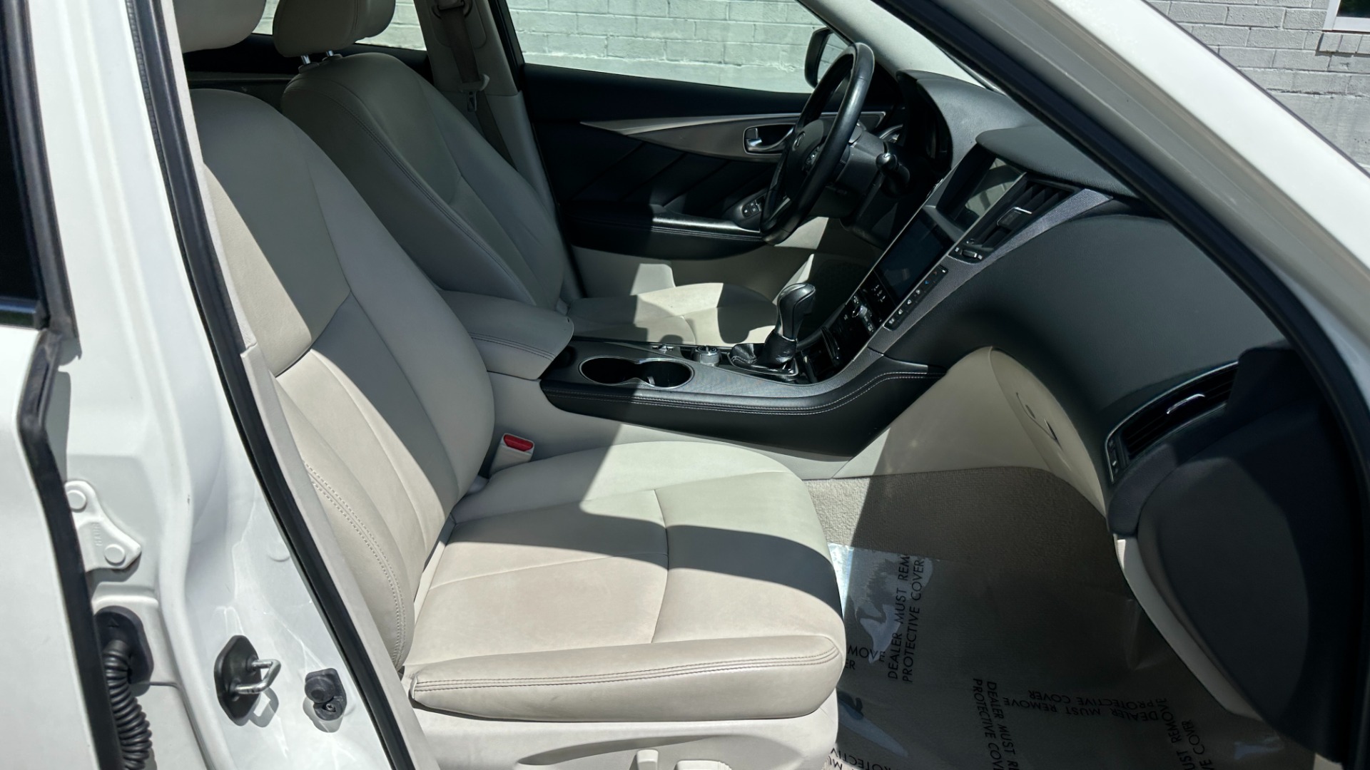 Used 2015 INFINITI Q50 AWD / PEARL PAINT / MOONROOF PKG / ALL WEATHER PKG / CARGO PKG for sale $16,995 at Formula Imports in Charlotte NC 28227 31