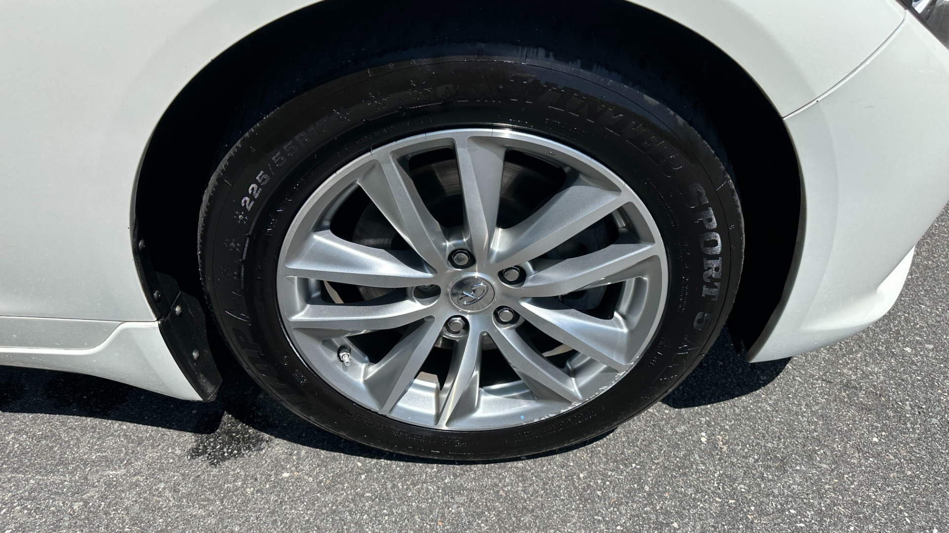 Used 2015 INFINITI Q50 AWD / PEARL PAINT / MOONROOF PKG / ALL WEATHER PKG / CARGO PKG for sale $16,995 at Formula Imports in Charlotte NC 28227 44