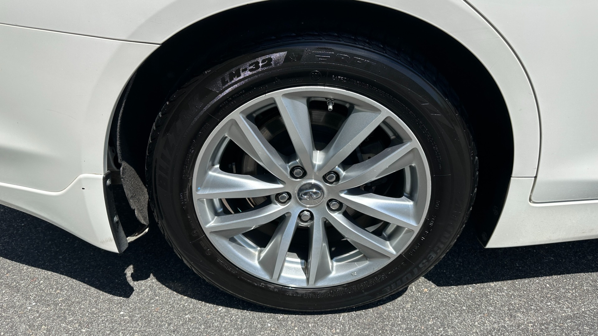 Used 2015 INFINITI Q50 AWD / PEARL PAINT / MOONROOF PKG / ALL WEATHER PKG / CARGO PKG for sale $16,995 at Formula Imports in Charlotte NC 28227 45