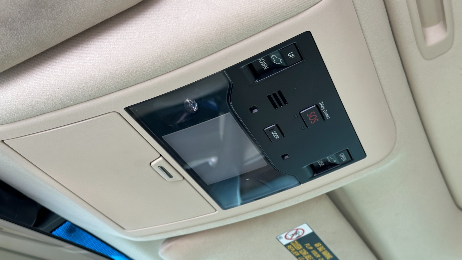 Used 2017 Lexus LX LX 570 LUXURY / MARK LEVINSON / REAR DVD SCREENS / 3 ROW / 4WD for sale Sold at Formula Imports in Charlotte NC 28227 21