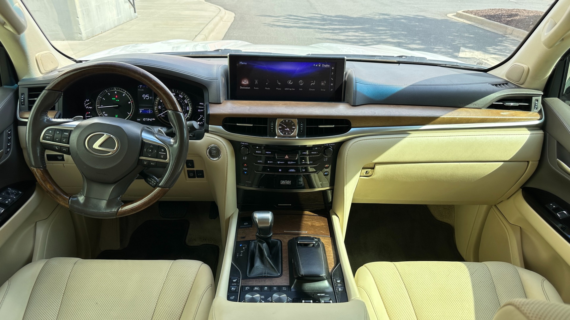 Used 2017 Lexus LX LX 570 LUXURY / MARK LEVINSON / REAR DVD SCREENS / 3 ROW / 4WD for sale $46,995 at Formula Imports in Charlotte NC 28227 35