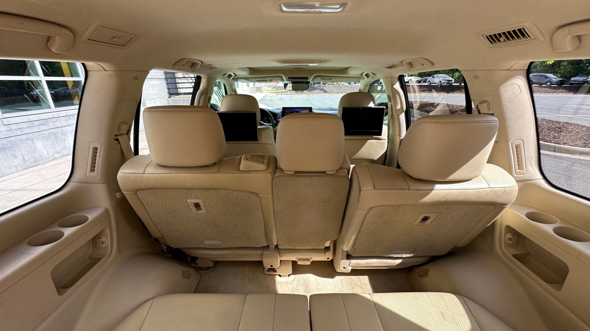 Used 2017 Lexus LX LX 570 LUXURY / MARK LEVINSON / REAR DVD SCREENS / 3 ROW / 4WD for sale $46,995 at Formula Imports in Charlotte NC 28227 50