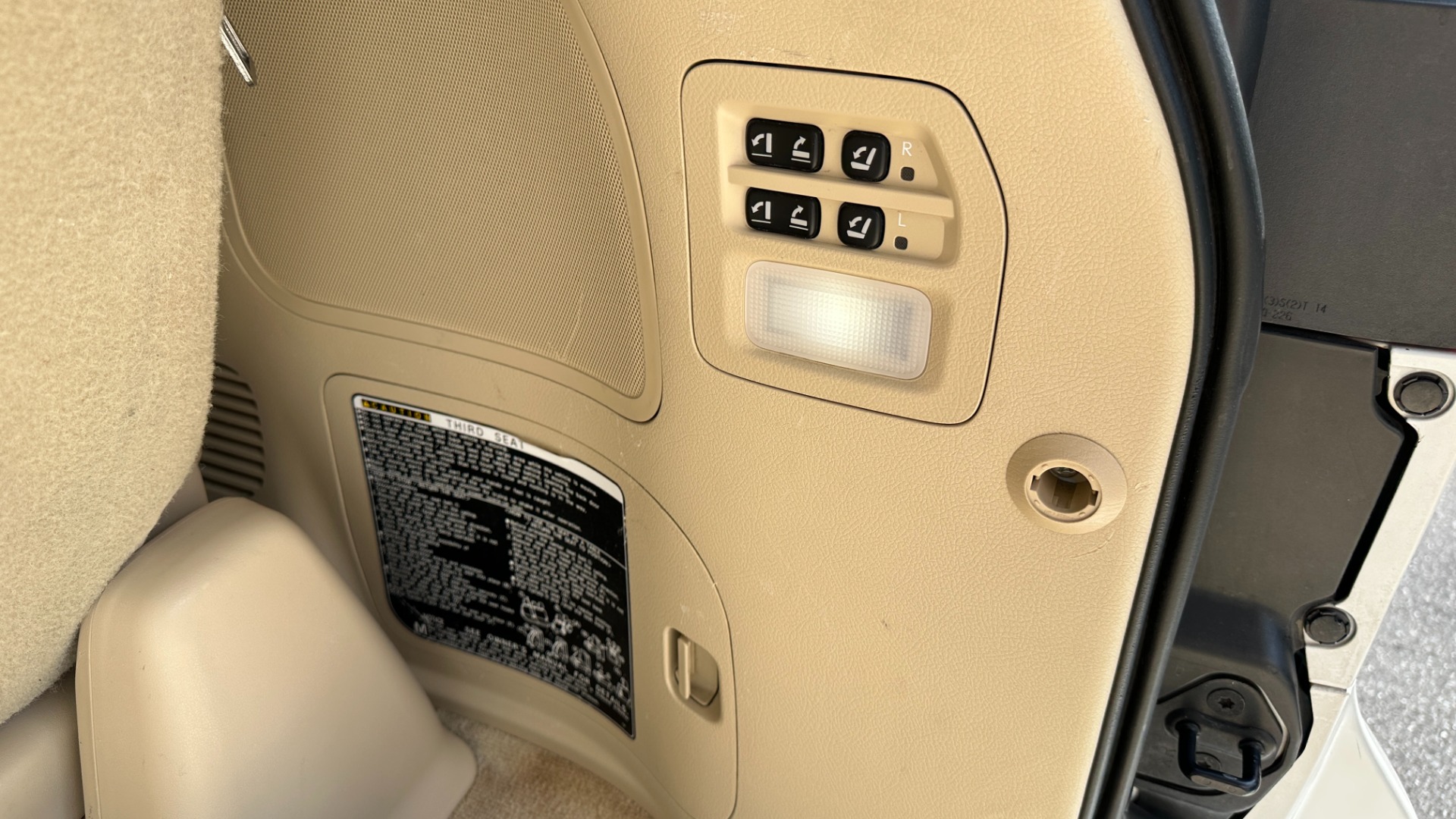 Used 2017 Lexus LX LX 570 LUXURY / MARK LEVINSON / REAR DVD SCREENS / 3 ROW / 4WD for sale $46,995 at Formula Imports in Charlotte NC 28227 51