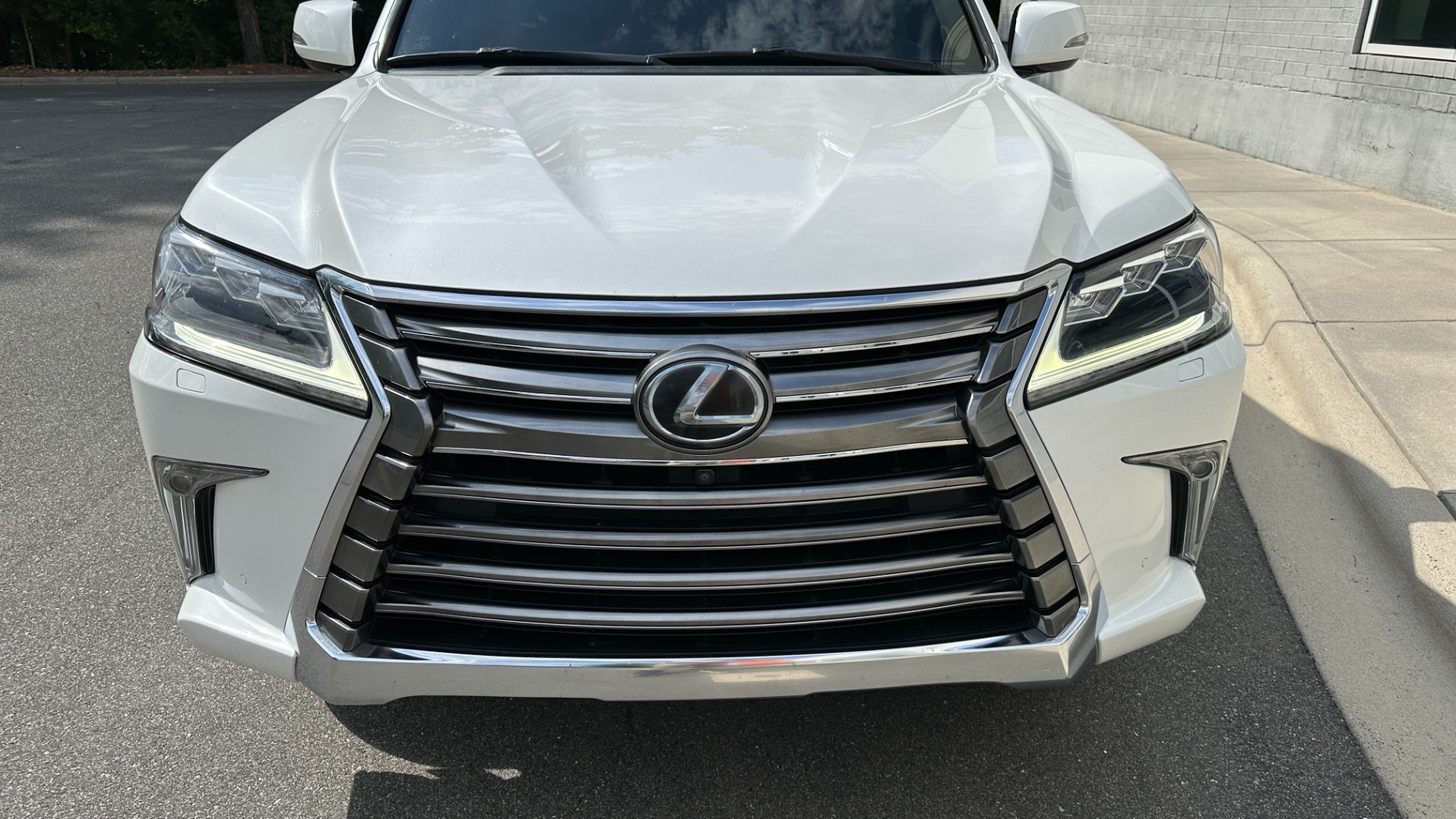 Used 2017 Lexus LX LX 570 LUXURY / MARK LEVINSON / REAR DVD SCREENS / 3 ROW / 4WD for sale $46,995 at Formula Imports in Charlotte NC 28227 8
