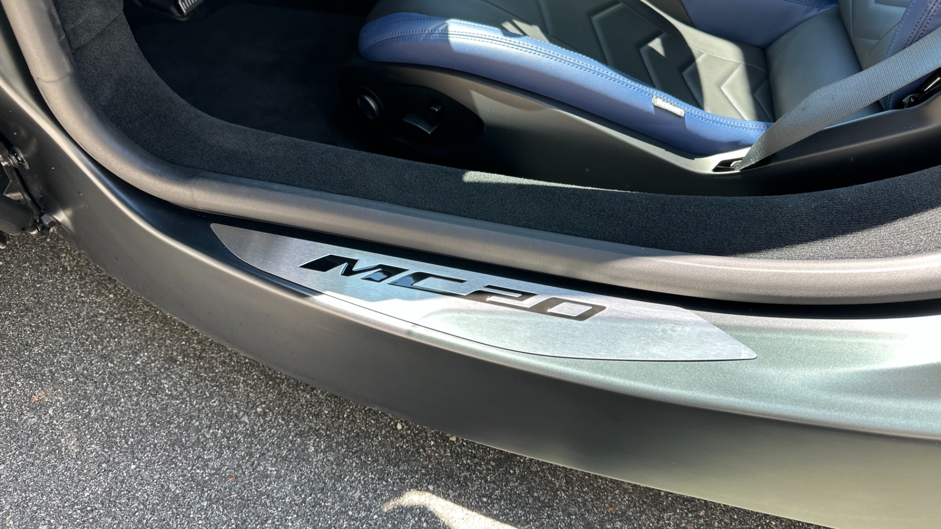Used 2022 Maserati MC20 TWIN TURBO V6 / $35K FULL CARBON PKG / FRONT LIFT / MATTE PAINT / PPF for sale $278,000 at Formula Imports in Charlotte NC 28227 18