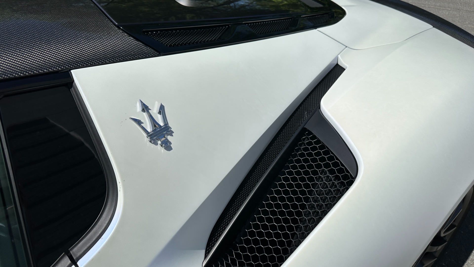 Used 2022 Maserati MC20 TWIN TURBO V6 / $35K FULL CARBON PKG / FRONT LIFT / MATTE PAINT / PPF for sale $278,000 at Formula Imports in Charlotte NC 28227 41