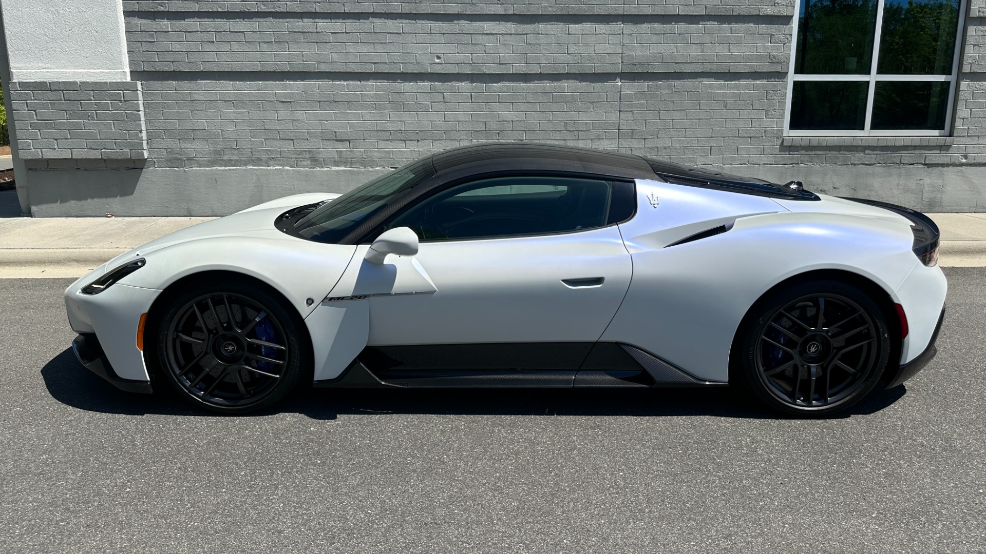 Used 2022 Maserati MC20 TWIN TURBO V6 / $35K FULL CARBON PKG / FRONT LIFT / MATTE PAINT / PPF for sale $278,000 at Formula Imports in Charlotte NC 28227 5