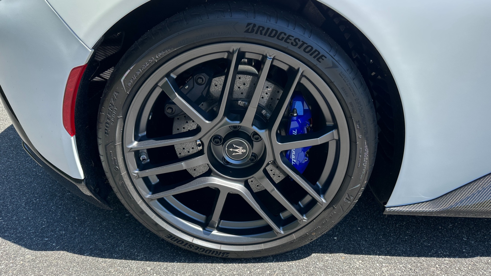 Used 2022 Maserati MC20 TWIN TURBO V6 / $35K FULL CARBON PKG / FRONT LIFT / MATTE PAINT / PPF for sale $278,000 at Formula Imports in Charlotte NC 28227 57