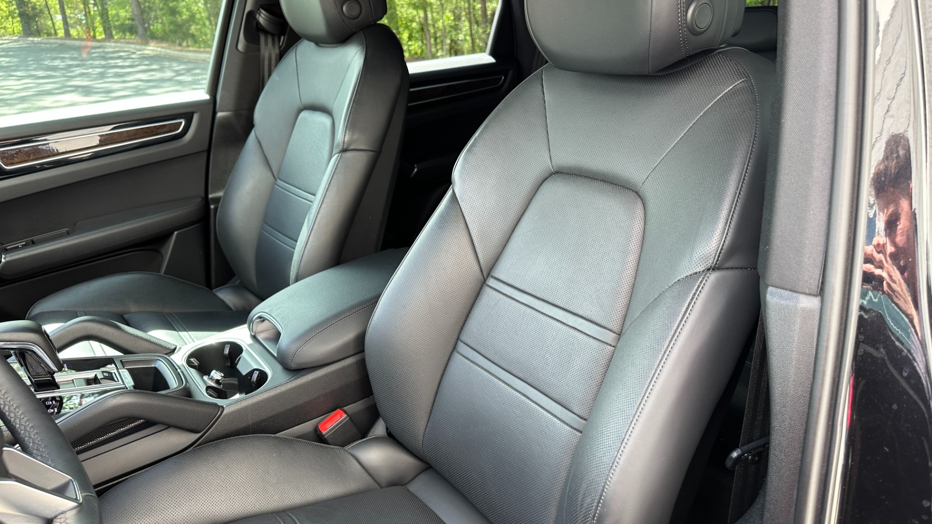 Used 2019 Porsche Cayenne AWD / PREMIUM / TOWING PKG / BOSE AUDIO / GLOSS BLACK TRIM for sale $54,995 at Formula Imports in Charlotte NC 28227 13