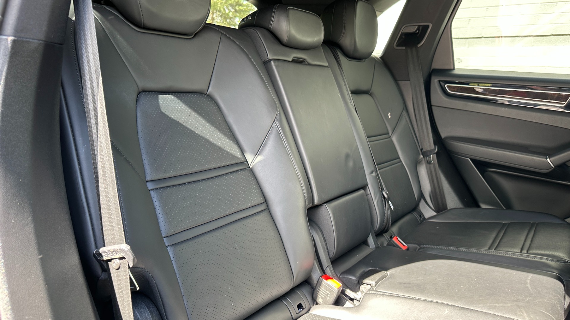 Used 2019 Porsche Cayenne AWD / PREMIUM / TOWING PKG / BOSE AUDIO / GLOSS BLACK TRIM for sale $54,995 at Formula Imports in Charlotte NC 28227 30