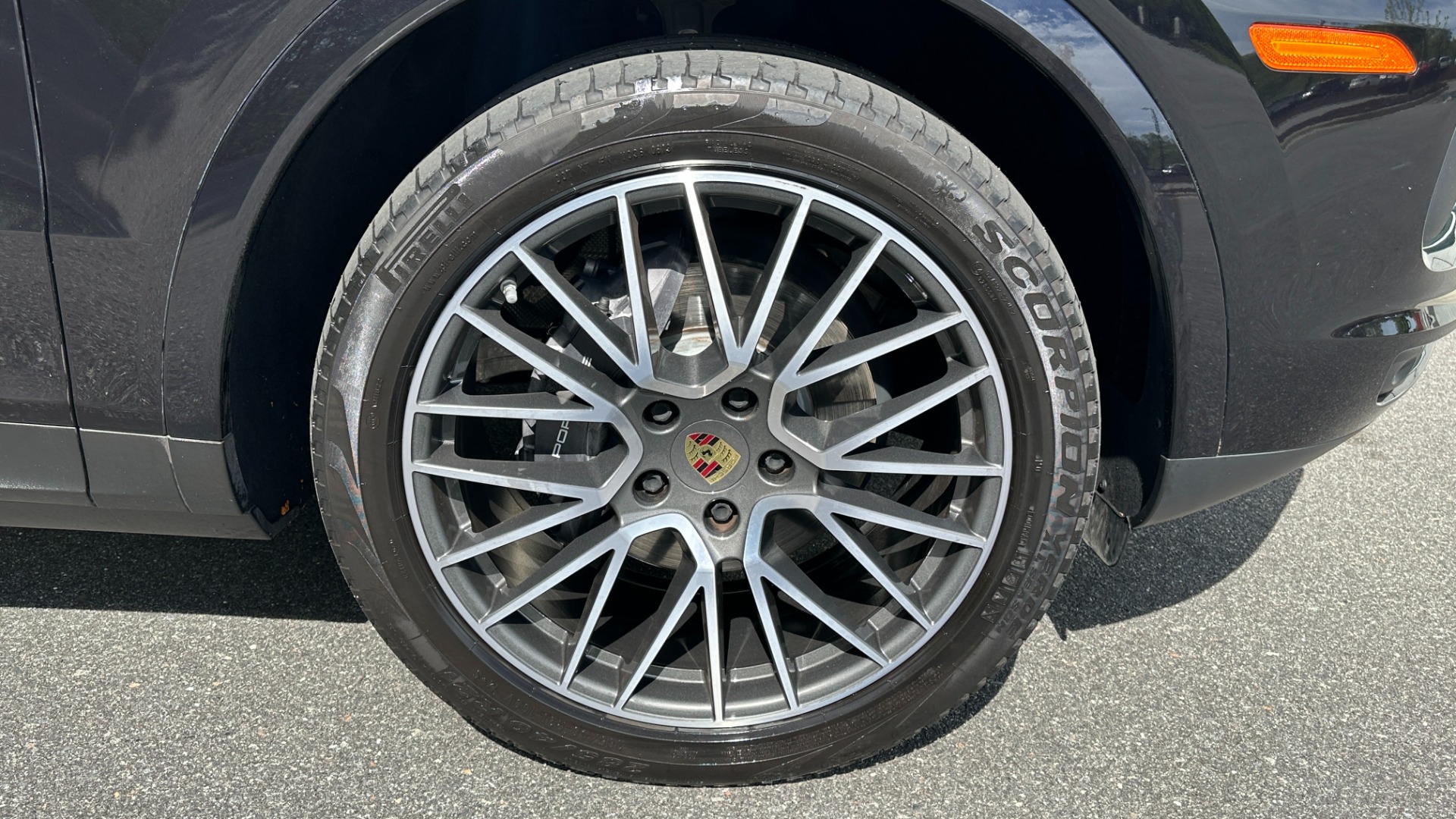 Used 2019 Porsche Cayenne AWD / PREMIUM / TOWING PKG / BOSE AUDIO / GLOSS BLACK TRIM for sale $54,995 at Formula Imports in Charlotte NC 28227 46