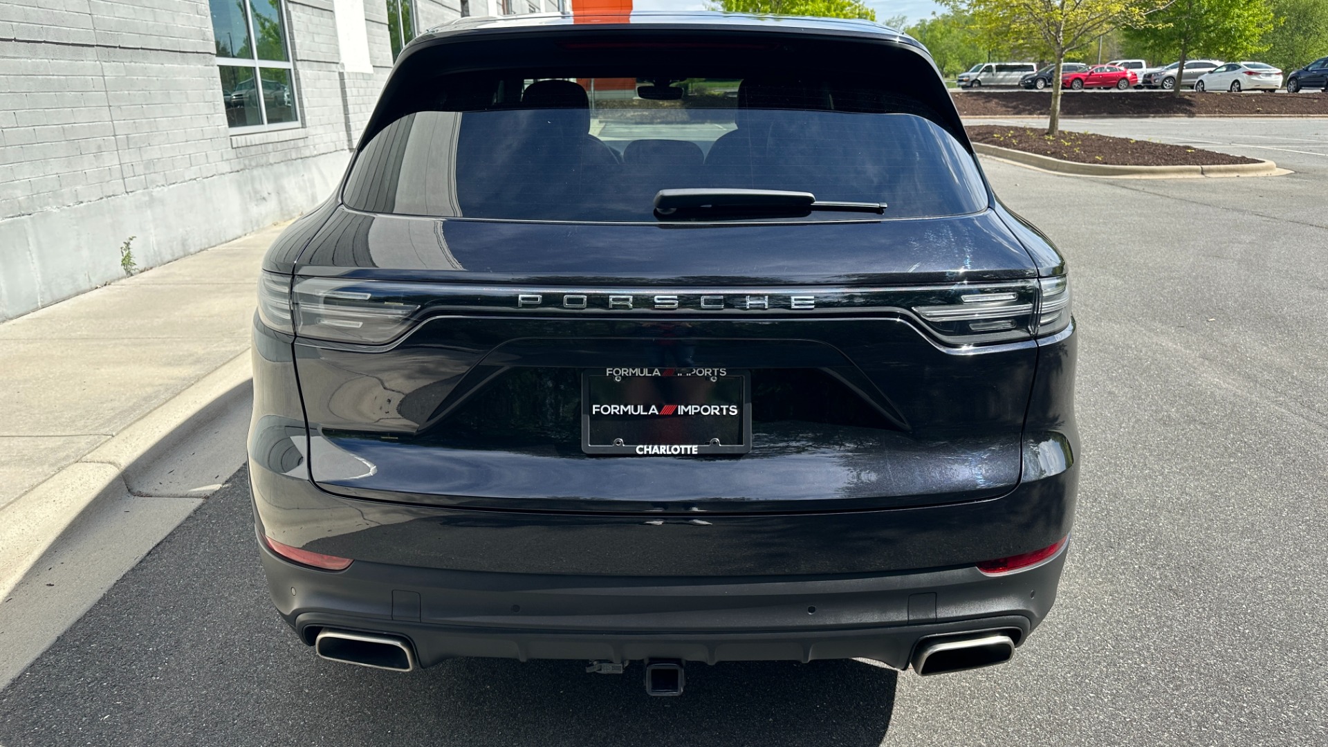Used 2019 Porsche Cayenne AWD / PREMIUM / TOWING PKG / BOSE AUDIO / GLOSS BLACK TRIM for sale Sold at Formula Imports in Charlotte NC 28227 8