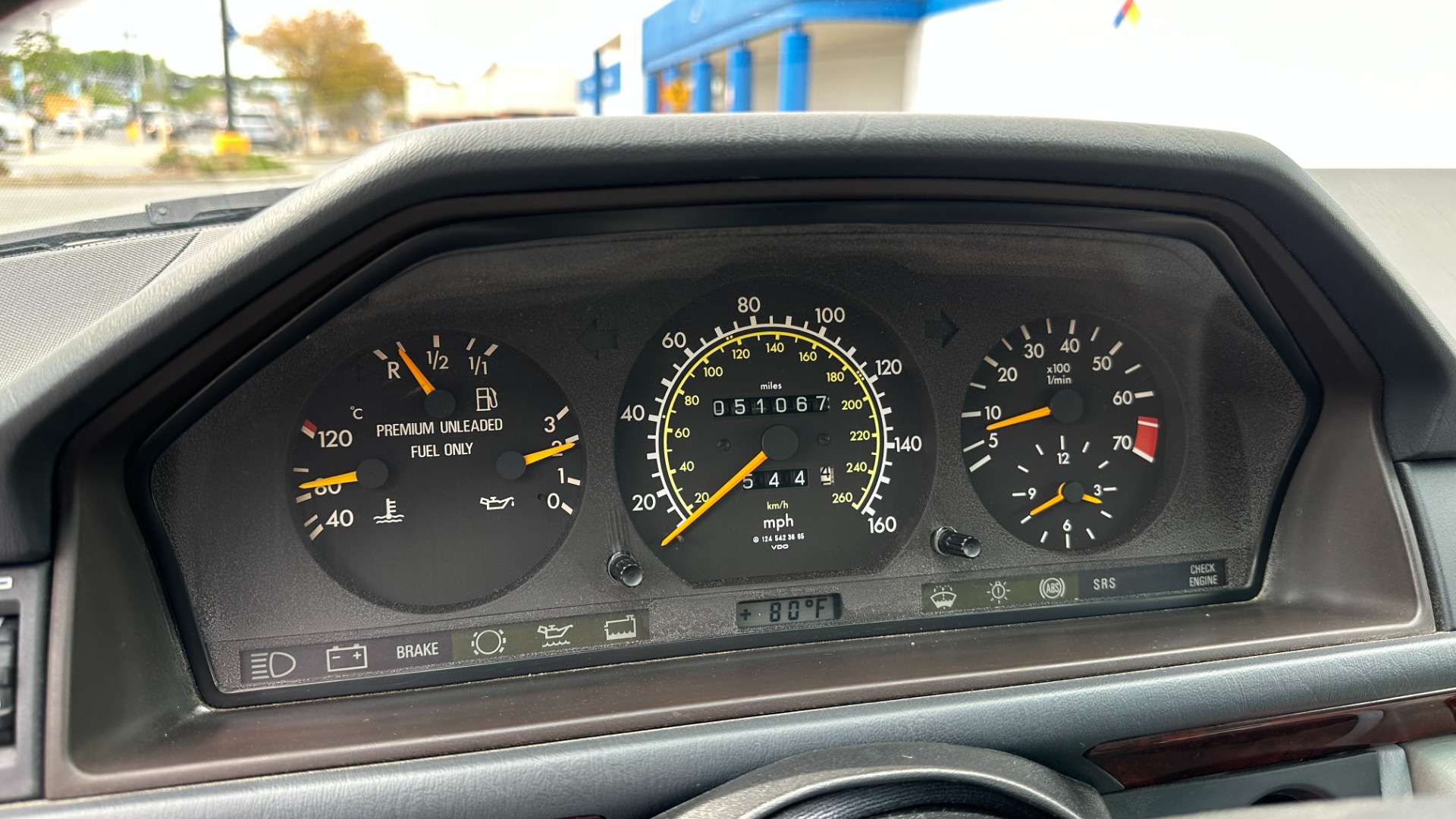 Used 1994 Mercedes-Benz 300 Series E 320 / CONVERTIBLE / MEMORY / POWER TOP / INLINE 6CYL / LEATHER for sale $23,500 at Formula Imports in Charlotte NC 28227 24