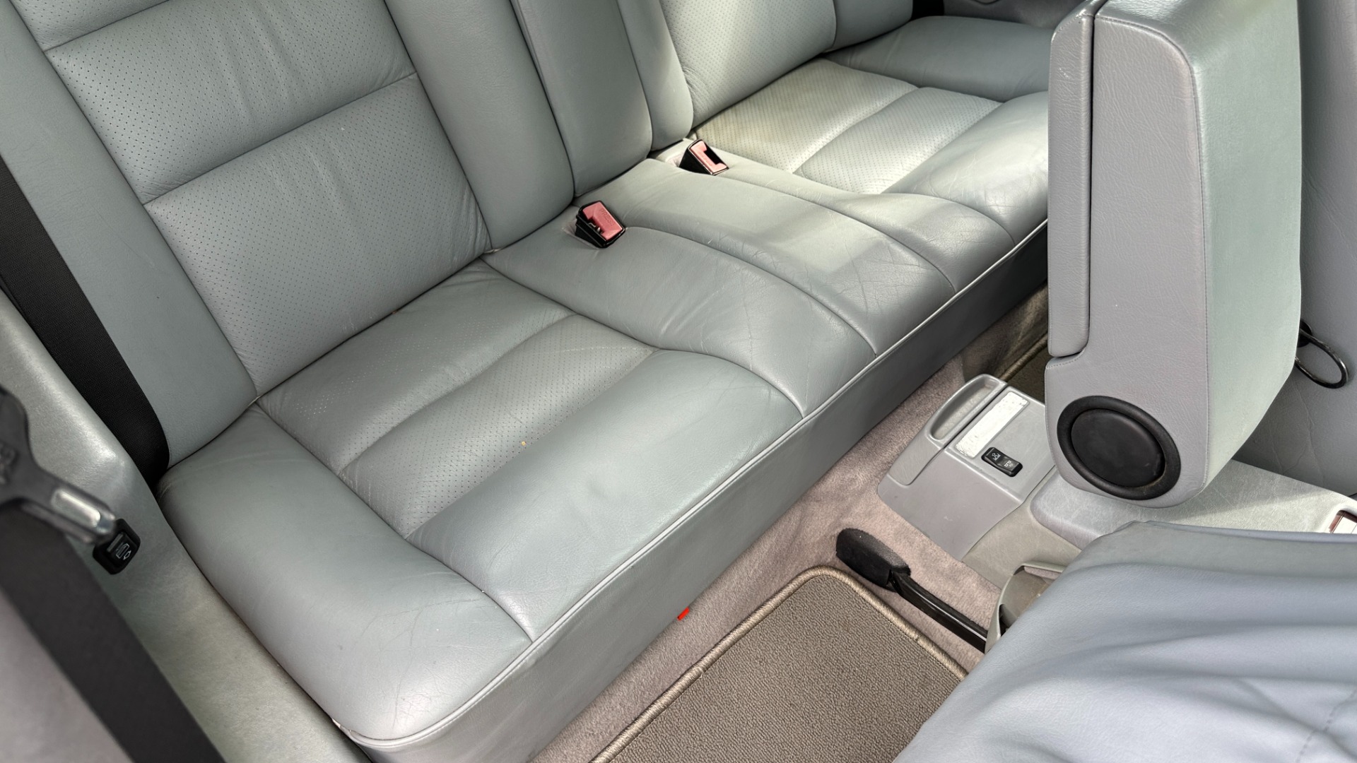 Used 1994 Mercedes-Benz 300 Series E 320 / CONVERTIBLE / MEMORY / POWER TOP / INLINE 6CYL / LEATHER for sale $23,500 at Formula Imports in Charlotte NC 28227 35