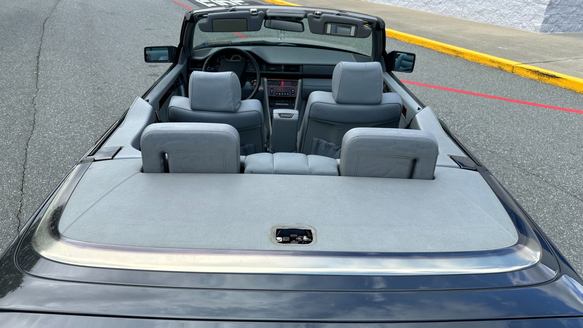 Used 1994 Mercedes-Benz 300 Series E 320 / CONVERTIBLE / MEMORY / POWER TOP / INLINE 6CYL / LEATHER for sale $23,500 at Formula Imports in Charlotte NC 28227 38