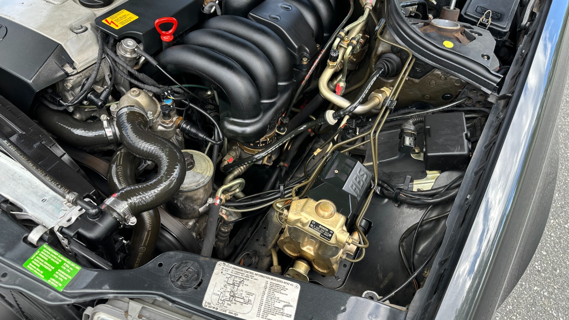 Used 1994 Mercedes-Benz 300 Series E 320 / CONVERTIBLE / MEMORY / POWER TOP / INLINE 6CYL / LEATHER for sale $23,500 at Formula Imports in Charlotte NC 28227 50