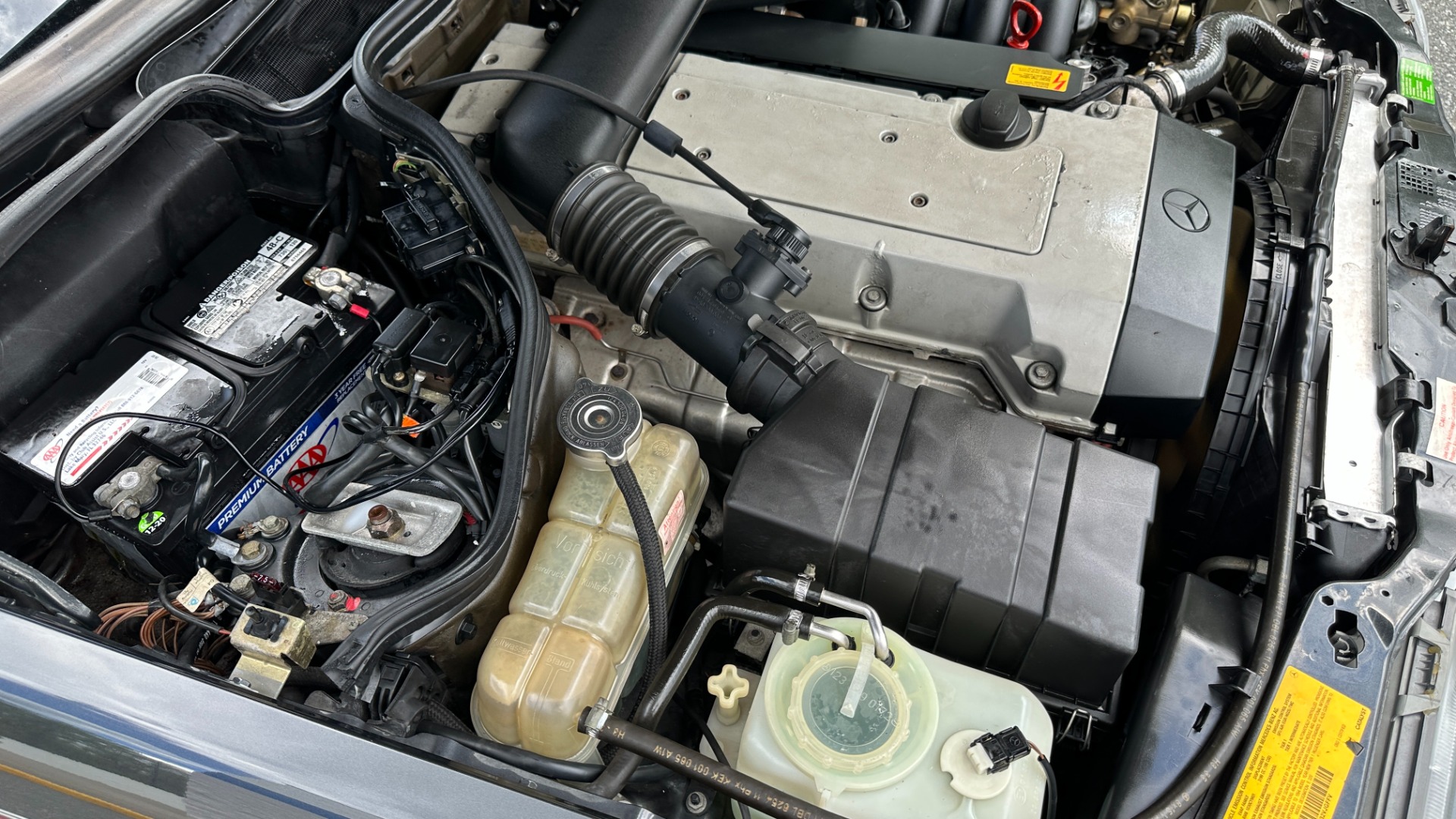 Used 1994 Mercedes-Benz 300 Series E 320 / CONVERTIBLE / MEMORY / POWER TOP / INLINE 6CYL / LEATHER for sale $23,500 at Formula Imports in Charlotte NC 28227 56