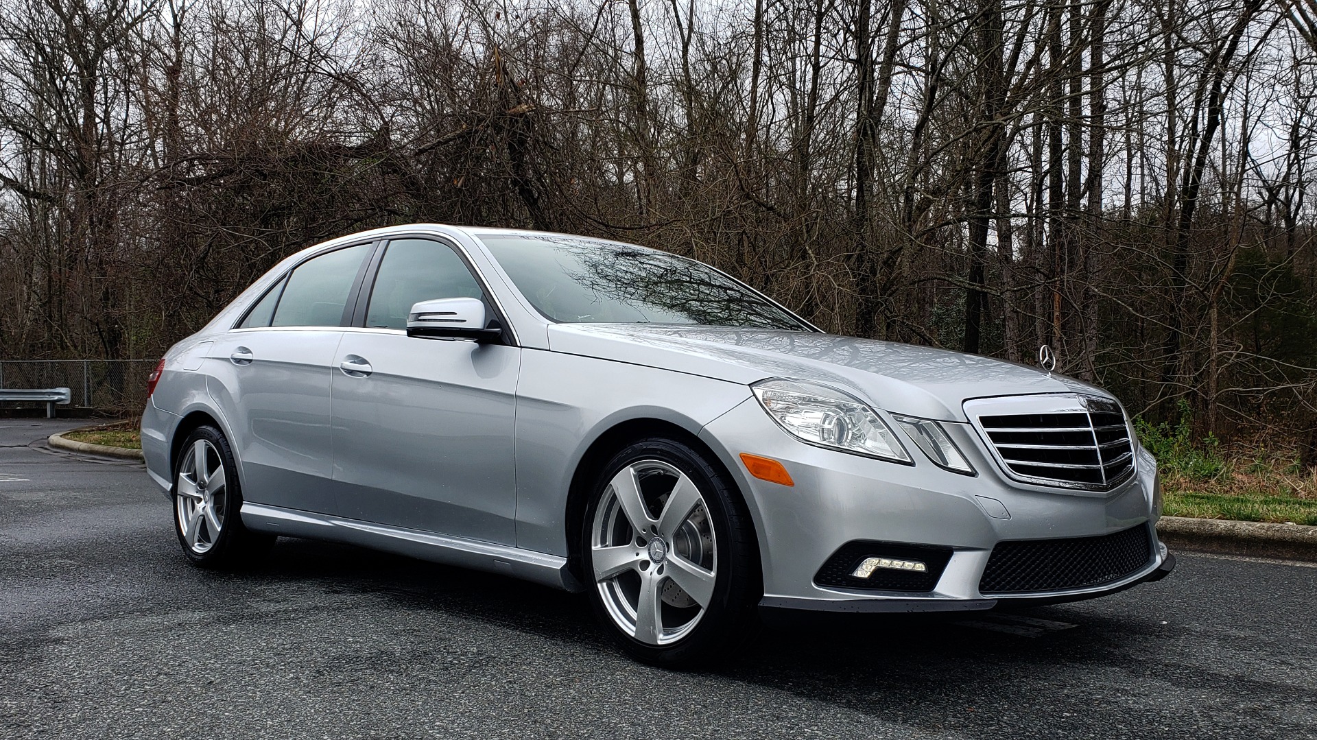 Used 2011 Mercedes-Benz E-CLASS E 350 PREMIUM / SUNROOF / NAV / HTD STS / REARVIEW for sale Sold at Formula Imports in Charlotte NC 28227 10