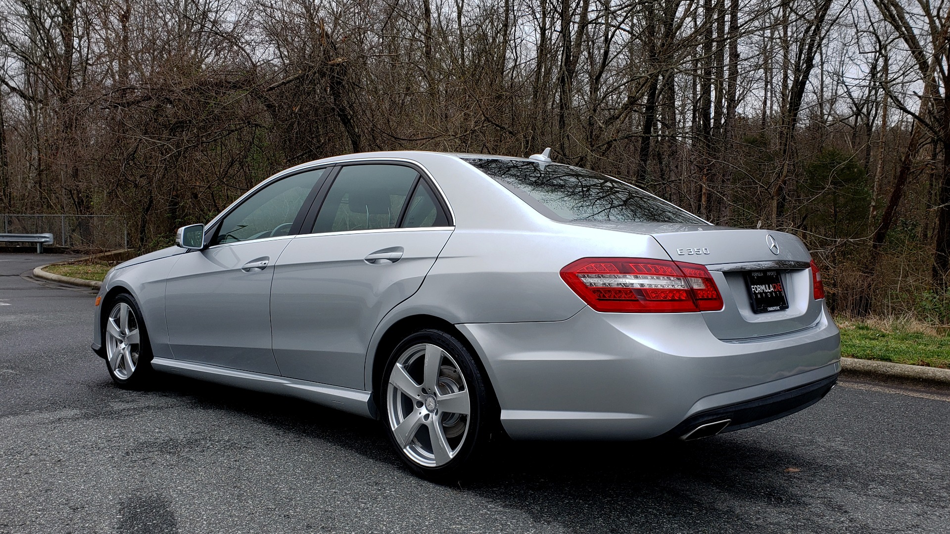 Used 2011 Mercedes-Benz E-CLASS E 350 PREMIUM / SUNROOF / NAV / HTD STS / REARVIEW for sale Sold at Formula Imports in Charlotte NC 28227 3