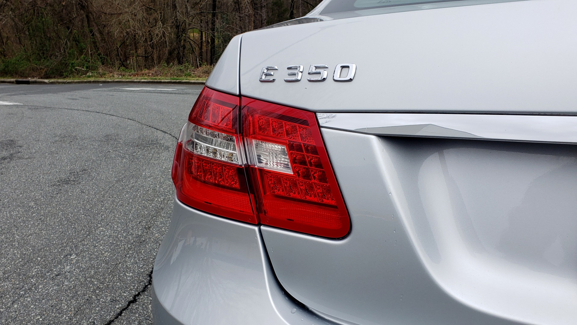 Used 2011 Mercedes-Benz E-CLASS E 350 PREMIUM / SUNROOF / NAV / HTD STS / REARVIEW for sale Sold at Formula Imports in Charlotte NC 28227 31