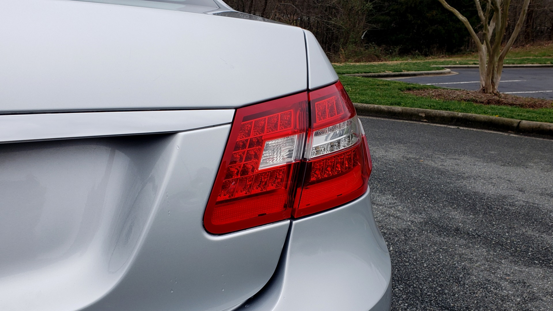 Used 2011 Mercedes-Benz E-CLASS E 350 PREMIUM / SUNROOF / NAV / HTD STS / REARVIEW for sale Sold at Formula Imports in Charlotte NC 28227 32