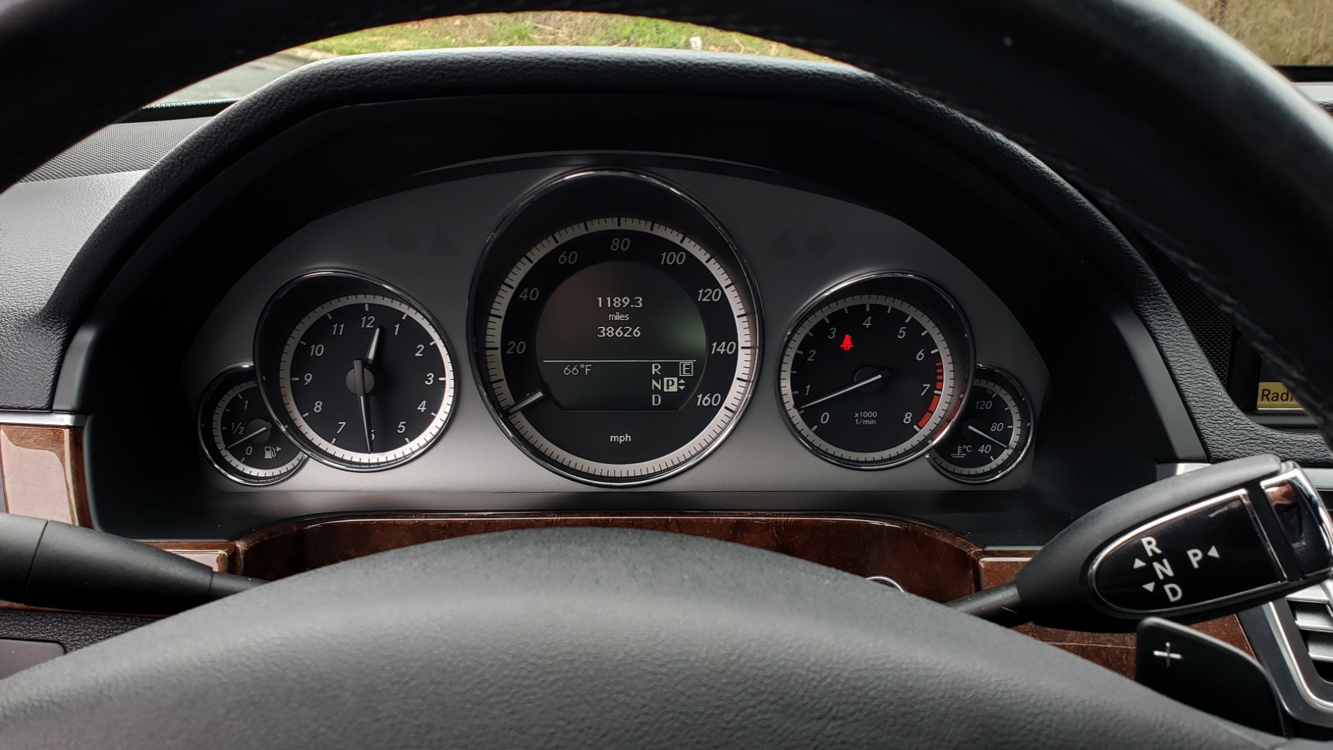 Used 2011 Mercedes-Benz E-CLASS E 350 PREMIUM / SUNROOF / NAV / HTD STS / REARVIEW for sale Sold at Formula Imports in Charlotte NC 28227 43