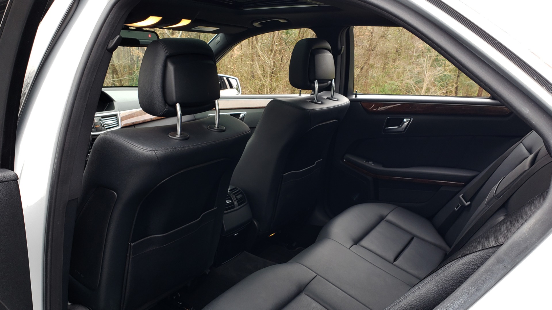 Used 2011 Mercedes-Benz E-CLASS E 350 PREMIUM / SUNROOF / NAV / HTD STS / REARVIEW for sale Sold at Formula Imports in Charlotte NC 28227 61