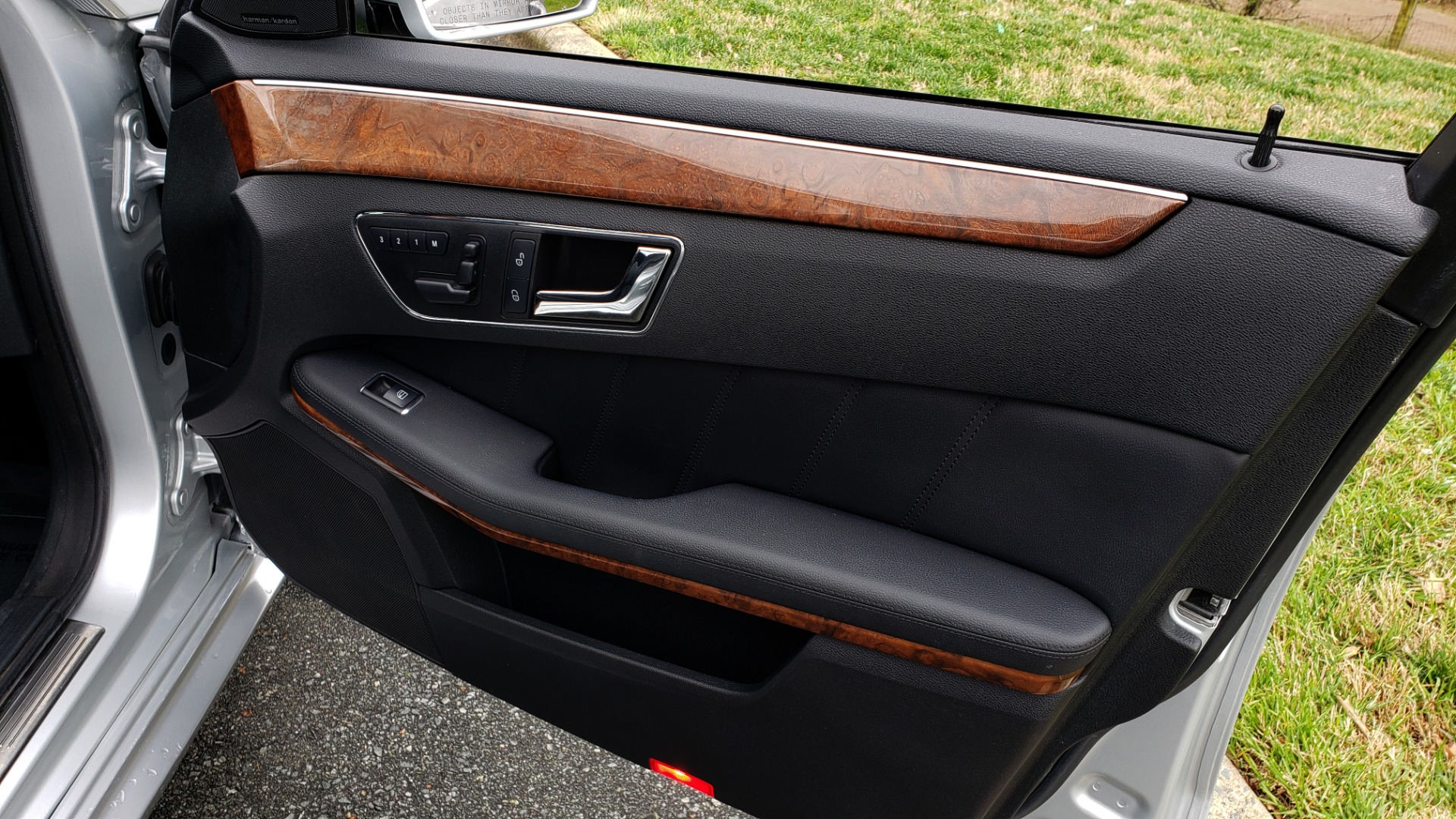 Used 2011 Mercedes-Benz E-CLASS E 350 PREMIUM / SUNROOF / NAV / HTD STS / REARVIEW for sale Sold at Formula Imports in Charlotte NC 28227 63