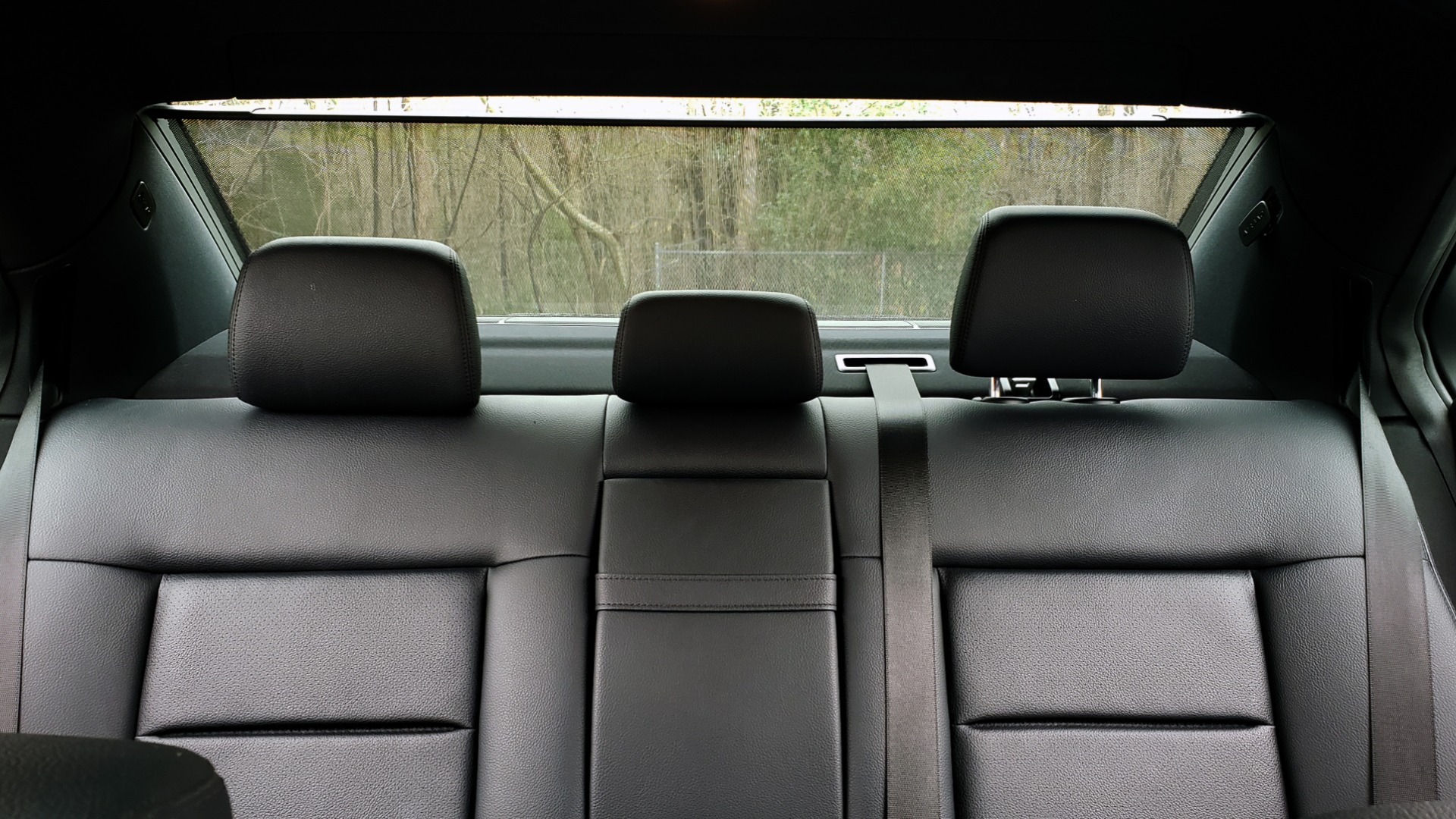 Used 2011 Mercedes-Benz E-CLASS E 350 PREMIUM / SUNROOF / NAV / HTD STS / REARVIEW for sale Sold at Formula Imports in Charlotte NC 28227 85