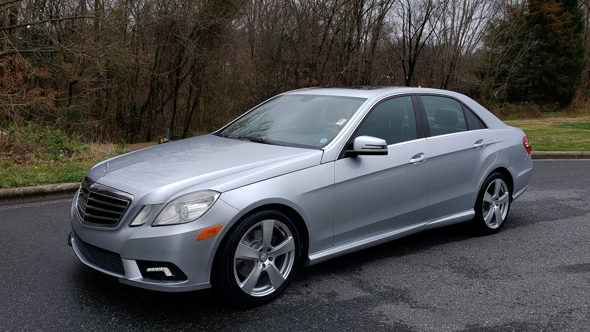 Used 2011 Mercedes-Benz E-CLASS E 350 PREMIUM / SUNROOF / NAV / HTD STS / REARVIEW for sale Sold at Formula Imports in Charlotte NC 28227 1