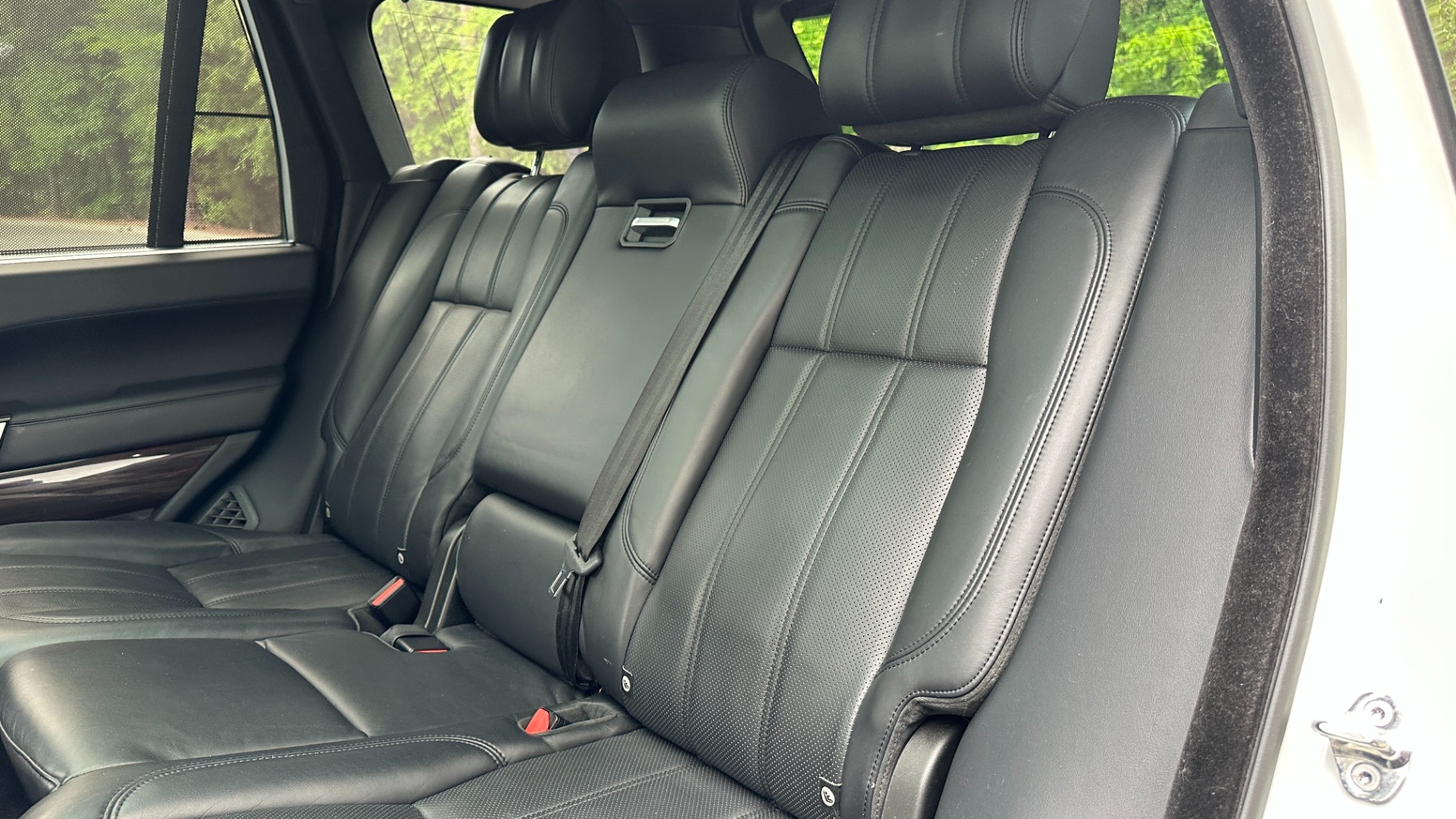 Used 2016 Land Rover Range Rover SUPERCHARGED 5.0 LWB / MERIDIAN / 22IN WHEELS / TOW PKG / CLIMATE PKG for sale $44,000 at Formula Imports in Charlotte NC 28227 31