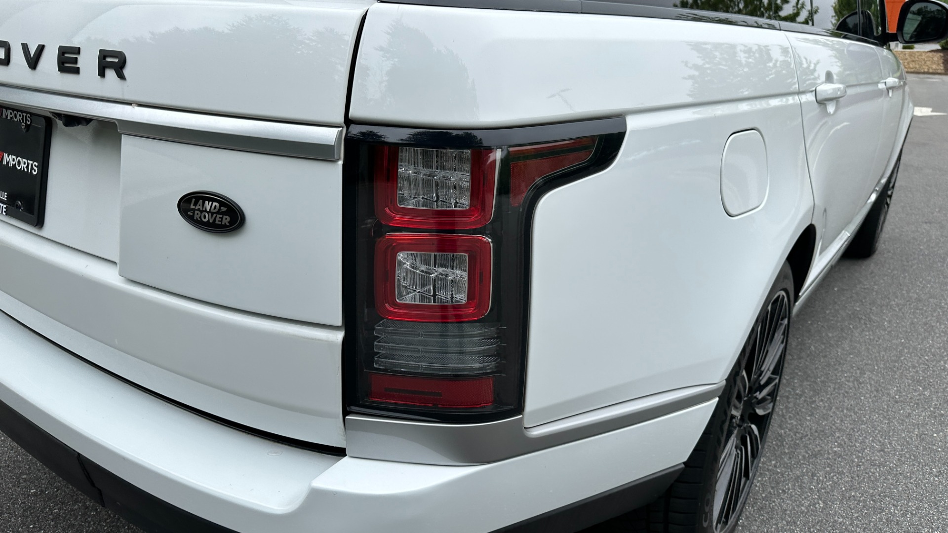 Used 2016 Land Rover Range Rover SUPERCHARGED 5.0 LWB / MERIDIAN / 22IN WHEELS / TOW PKG / CLIMATE PKG for sale $44,000 at Formula Imports in Charlotte NC 28227 54