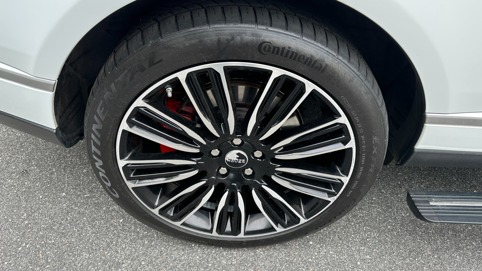 Used 2016 Land Rover Range Rover SUPERCHARGED 5.0 LWB / MERIDIAN / 22IN WHEELS / TOW PKG / CLIMATE PKG for sale $44,000 at Formula Imports in Charlotte NC 28227 64
