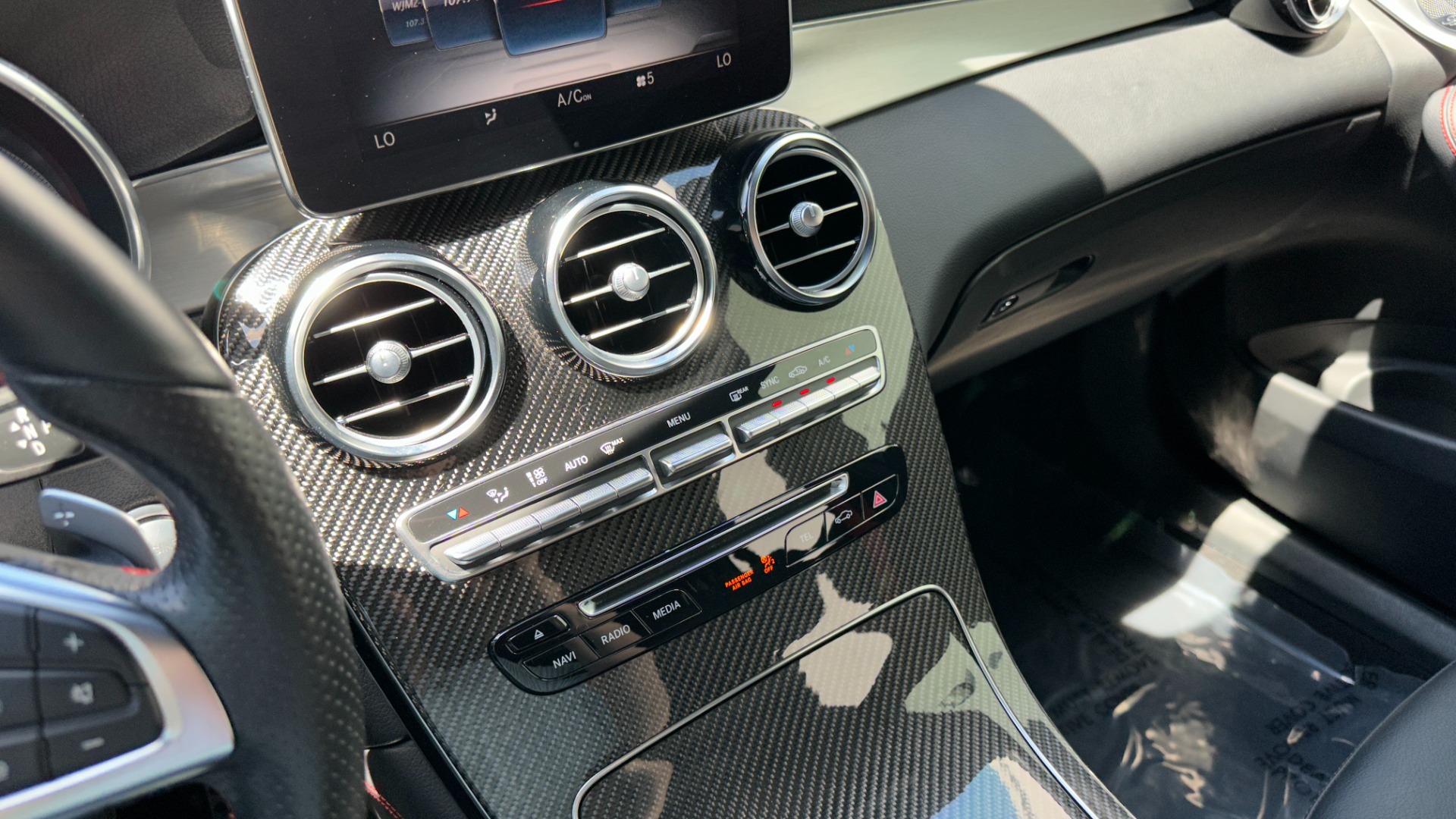 Used 2019 Mercedes-Benz GLC AMG GLC 43 / DRIVER ASSIST / CARBON FIBER / AMG 21IN WHEELS / BURMESTER for sale $41,995 at Formula Imports in Charlotte NC 28227 19
