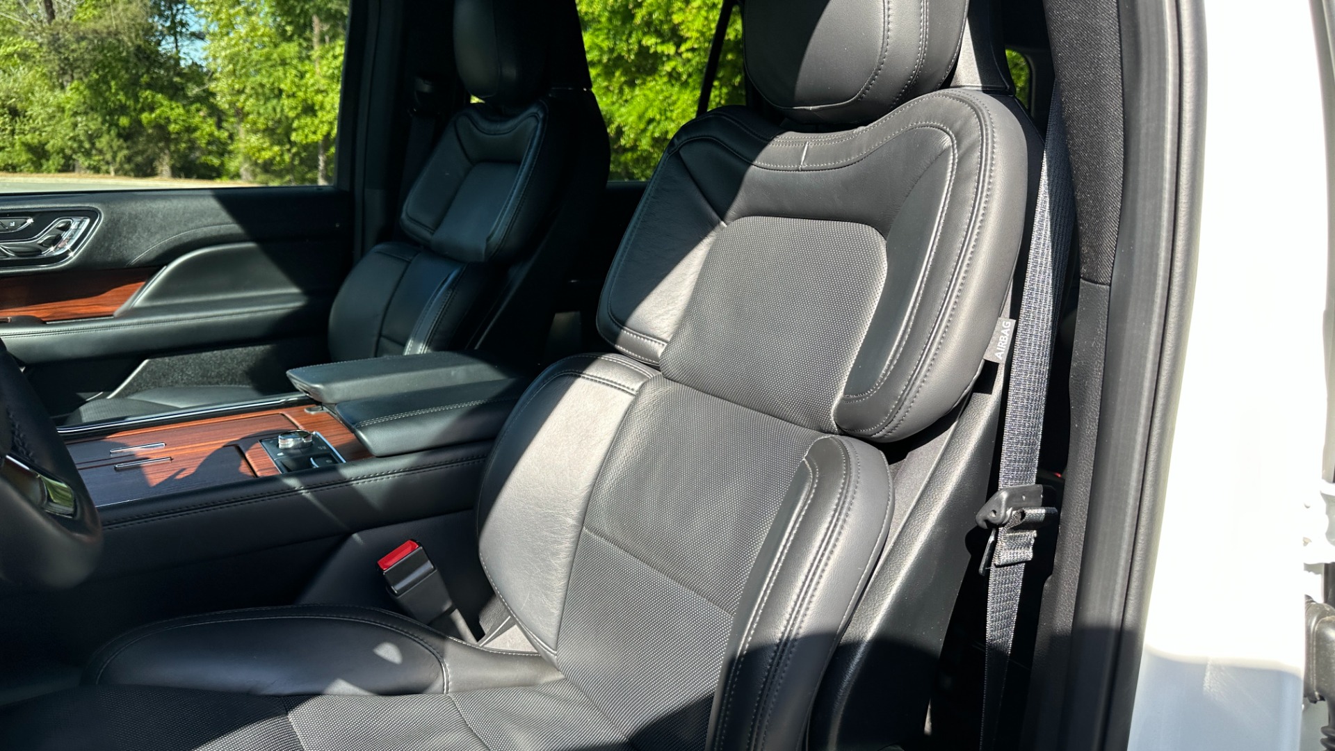 Used 2021 Lincoln Navigator Reserve for sale $73,250 at Formula Imports in Charlotte NC 28227 14