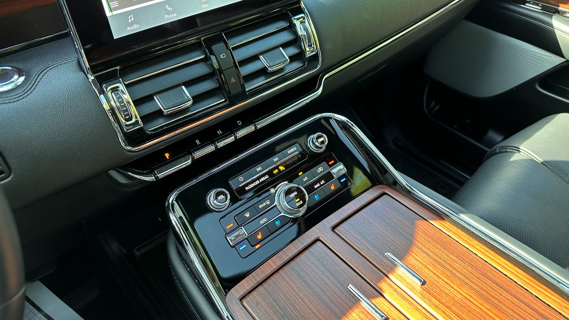 Used 2021 Lincoln Navigator Reserve for sale $73,250 at Formula Imports in Charlotte NC 28227 22