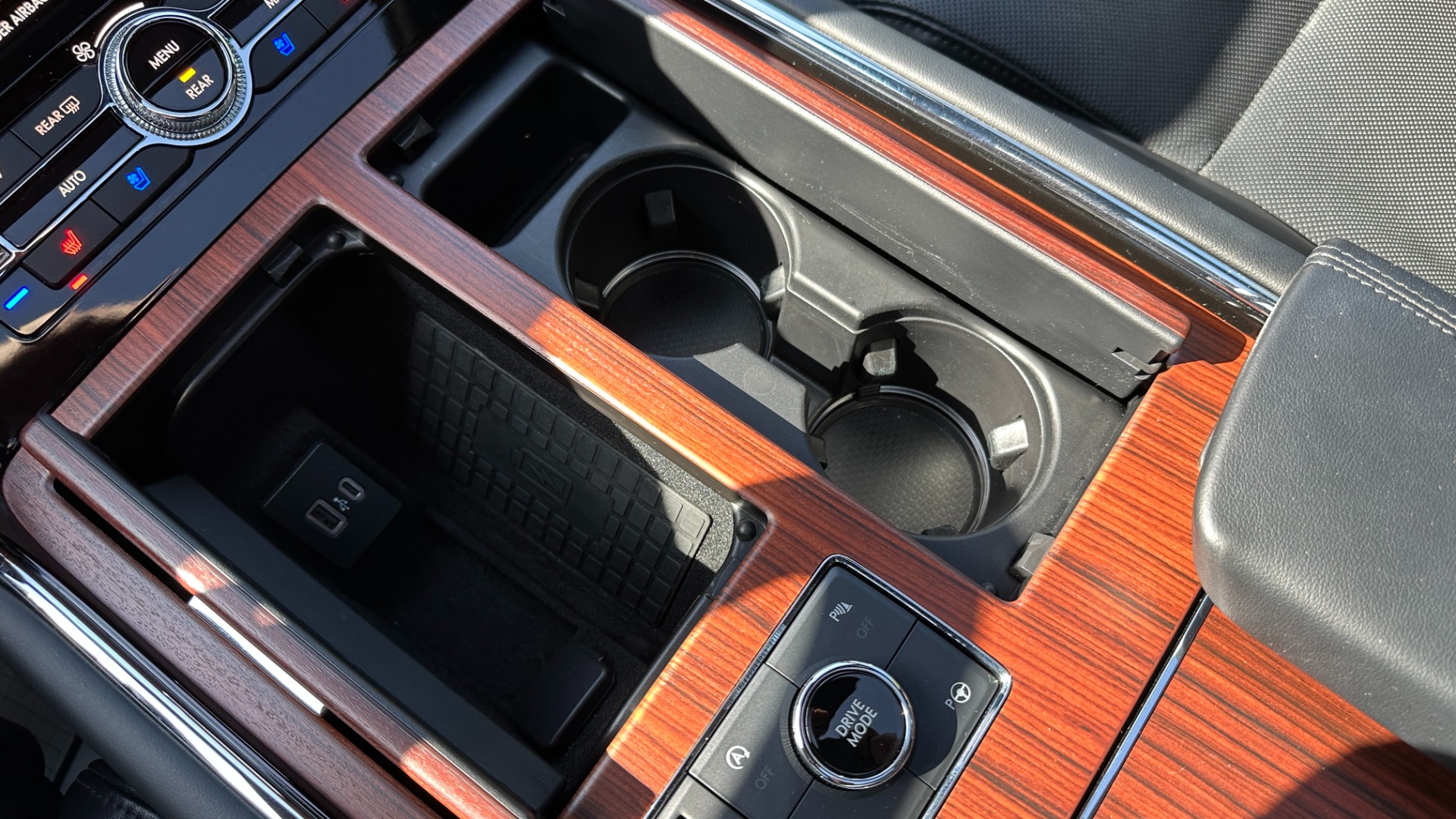 Used 2021 Lincoln Navigator Reserve for sale $73,250 at Formula Imports in Charlotte NC 28227 24