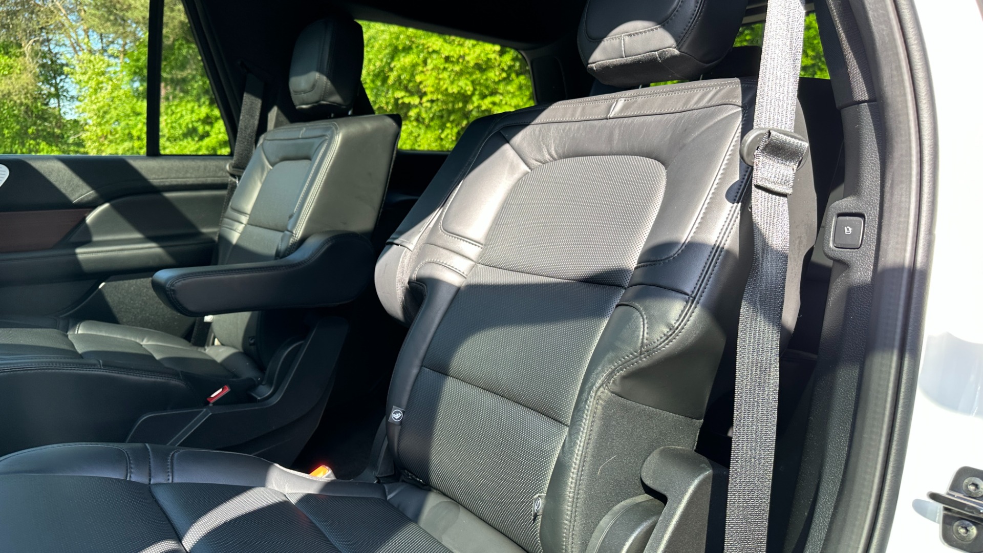 Used 2021 Lincoln Navigator Reserve for sale $73,250 at Formula Imports in Charlotte NC 28227 29
